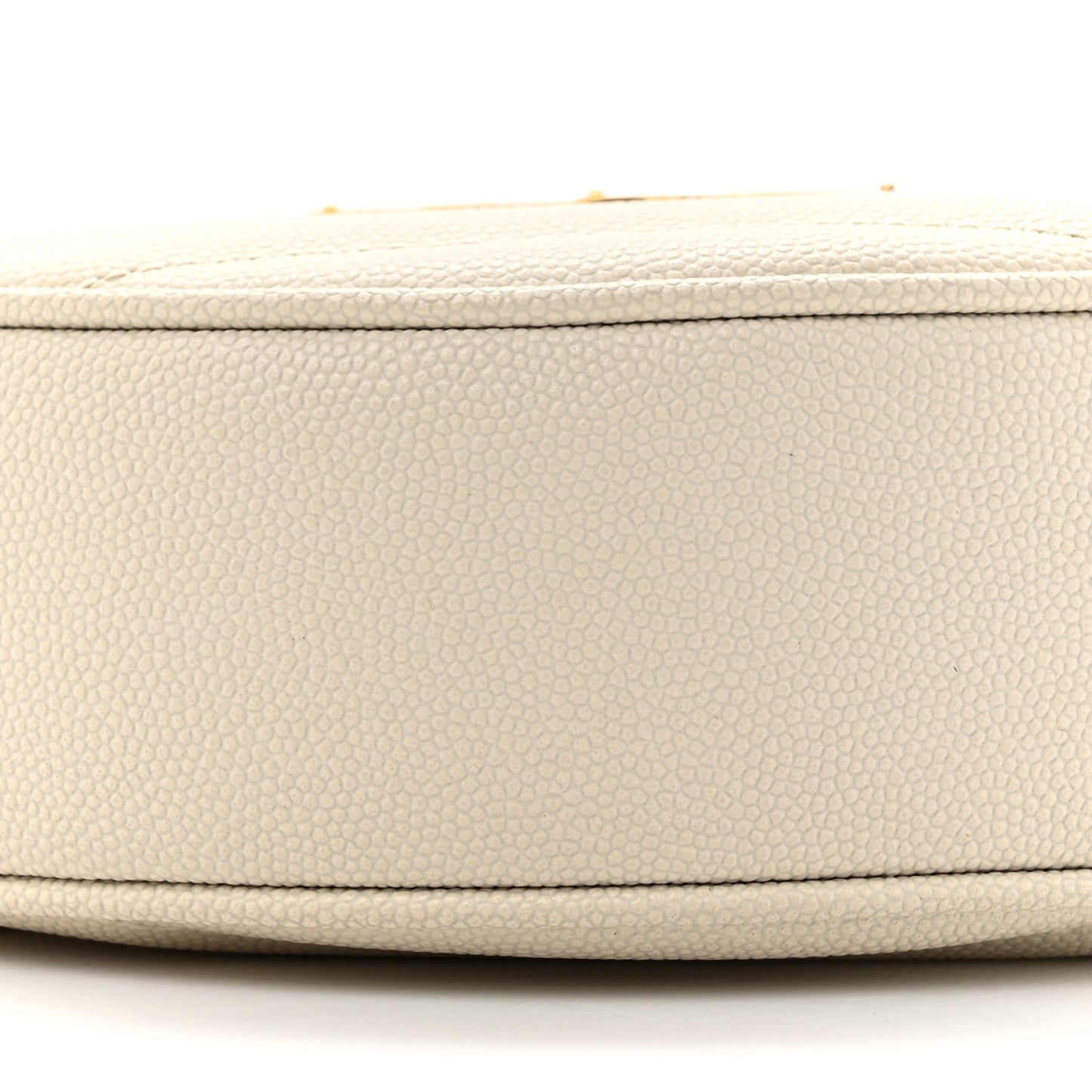Grain De Poudre Matelasse Chevron Quilted Round Vinyle Camera Bag Crema Soft