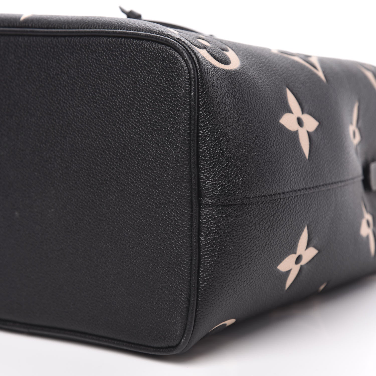 Louis Vuitton Empreinte Monogram Giant Neonoe MM Black Beige 9 of 9