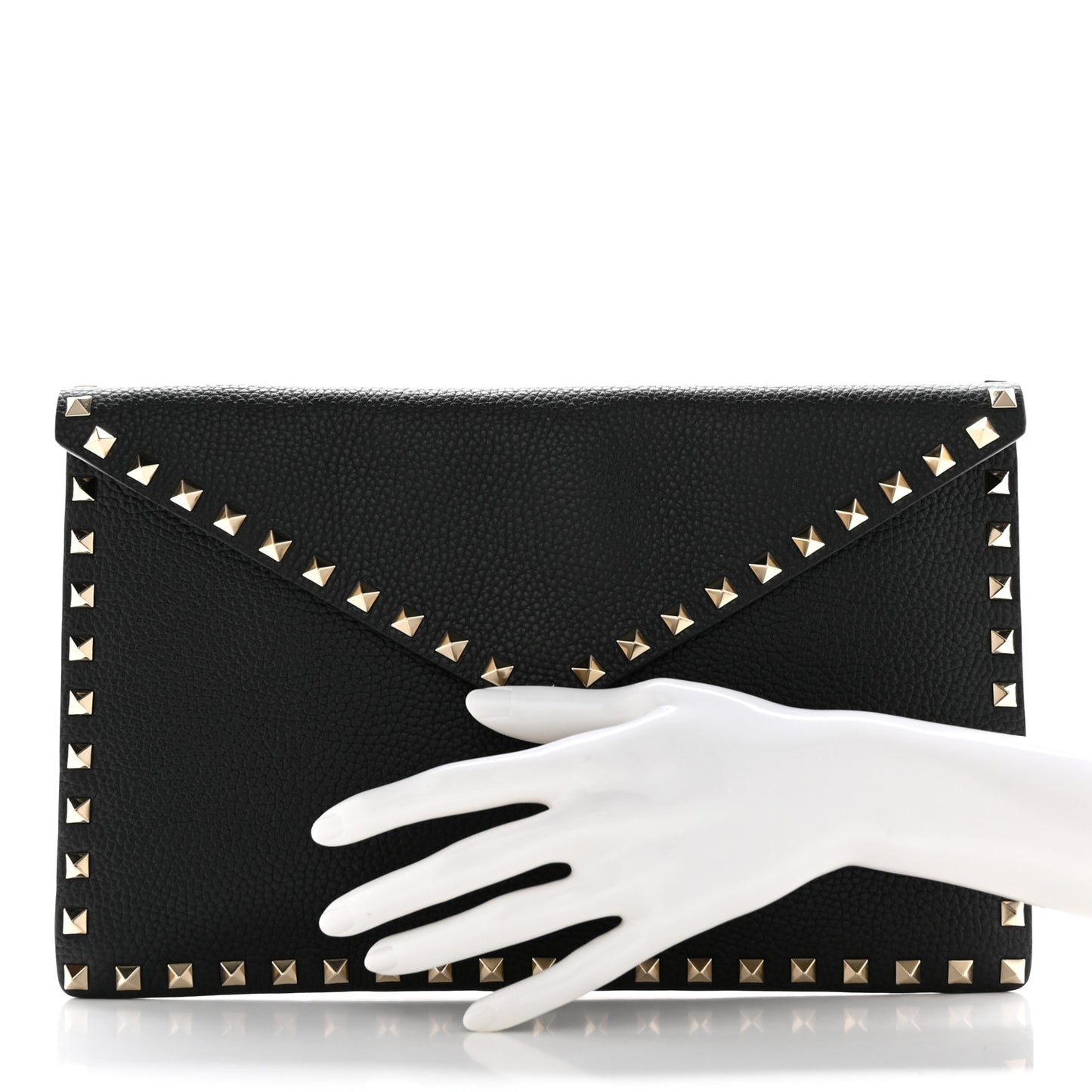 Pebbled Calfskin Large Rockstud Envelope Clutch Black