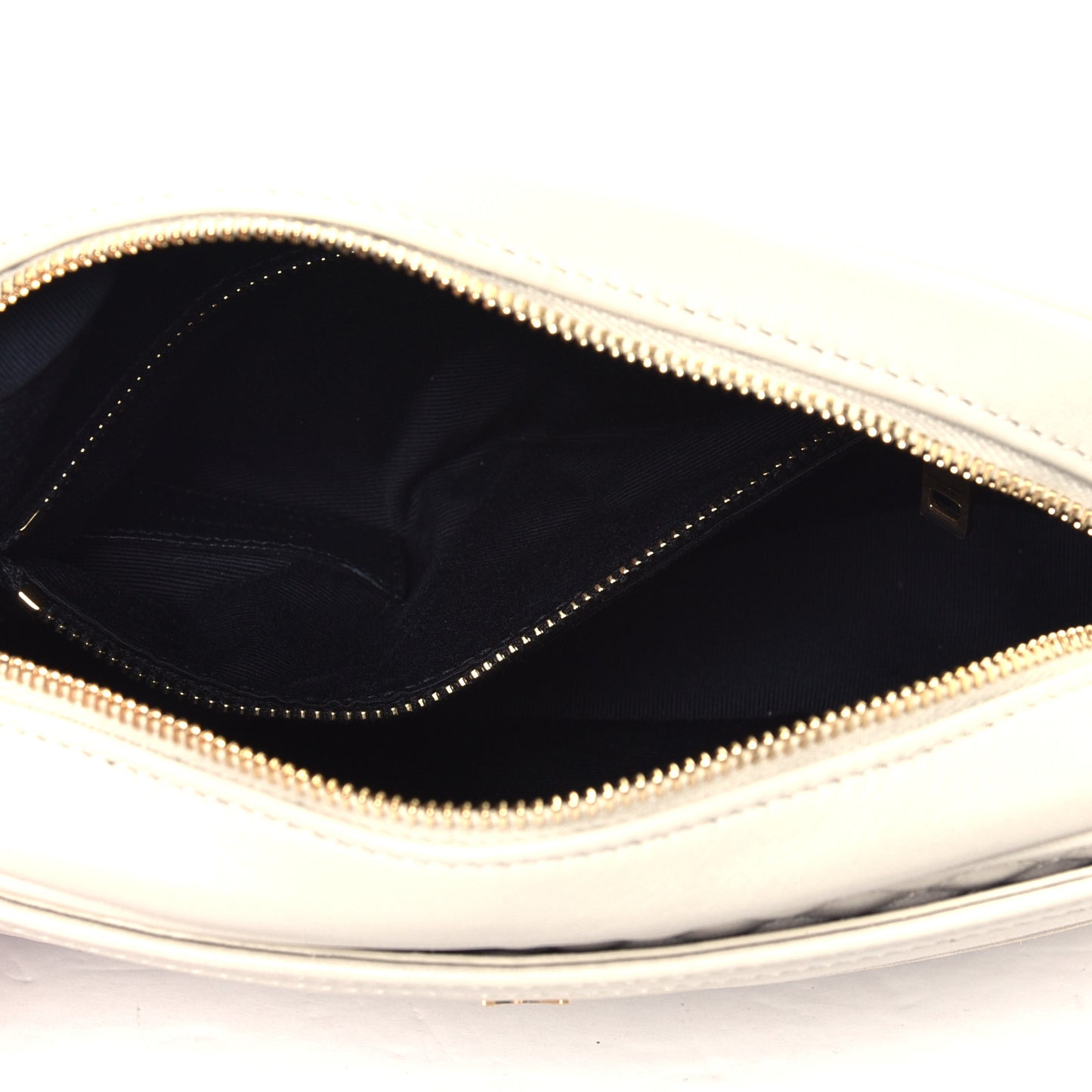 Lambskin Quilted Victoire Camera Bag Blanc Vintage