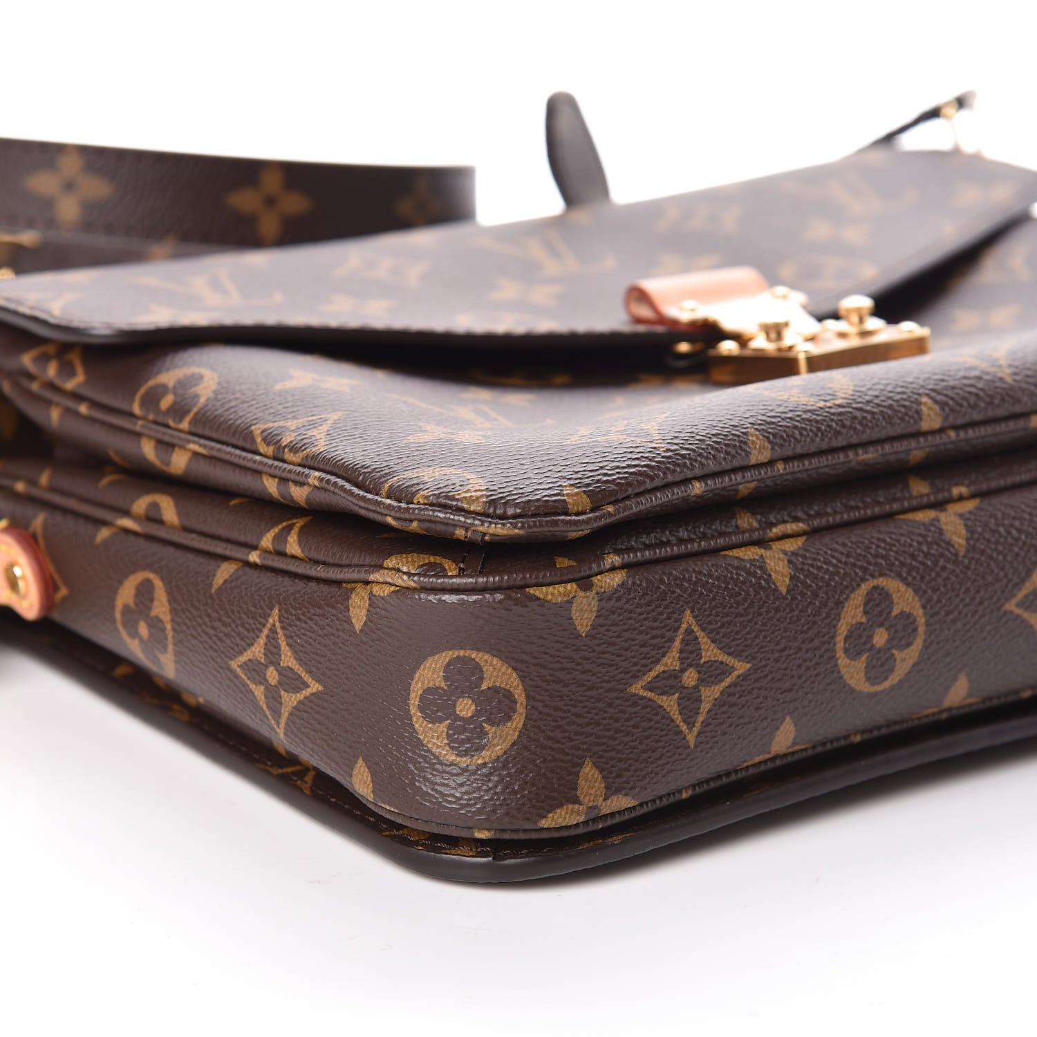 Louis Vuitton Monogram Pochette Metis 7 of 9