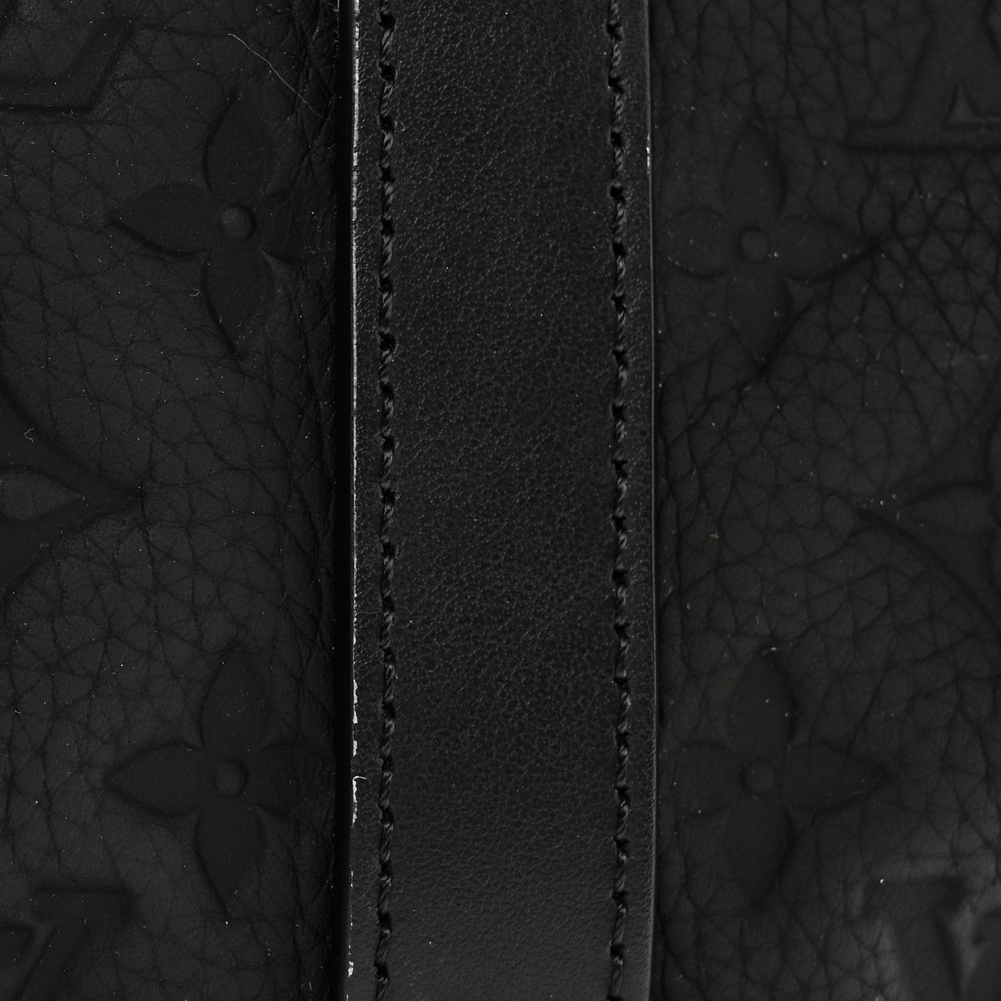 Monogram Taurillon Keepall Bandouliere 25 Black