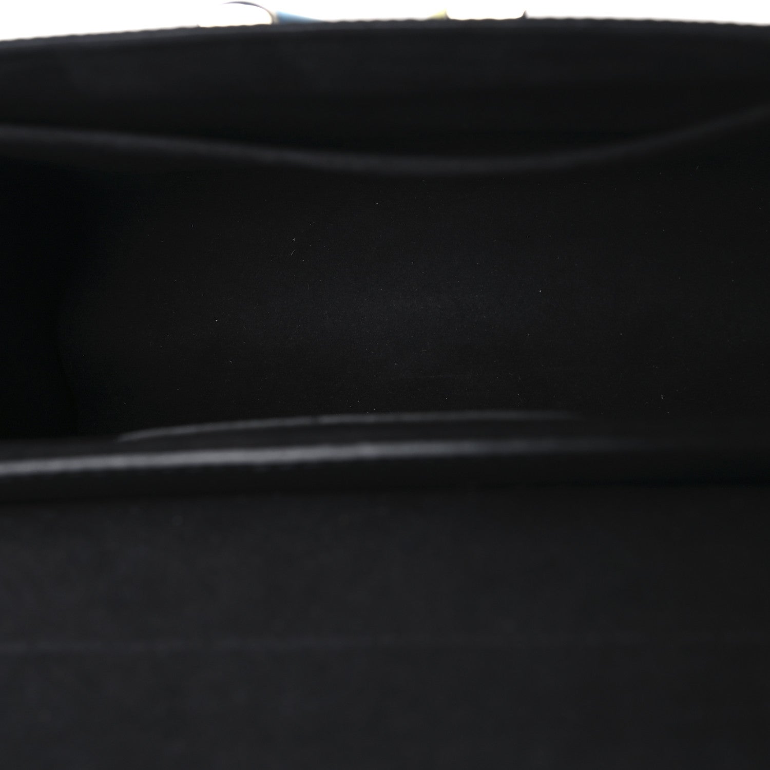 Louis Vuitton Epi Gradient Twist Shoulder Bag MM Black 6 of 10