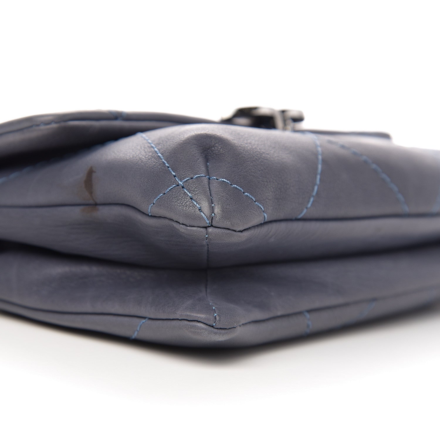 Chanel Washed Calfskin Diamond Stitch Hamptons Clutch With Chain Blue 9 of 13