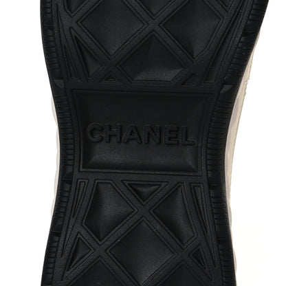 Chanel Velvet Calfskin Mixed Fibers CC Sneakers 38.5 Ivory Black 7 of 10