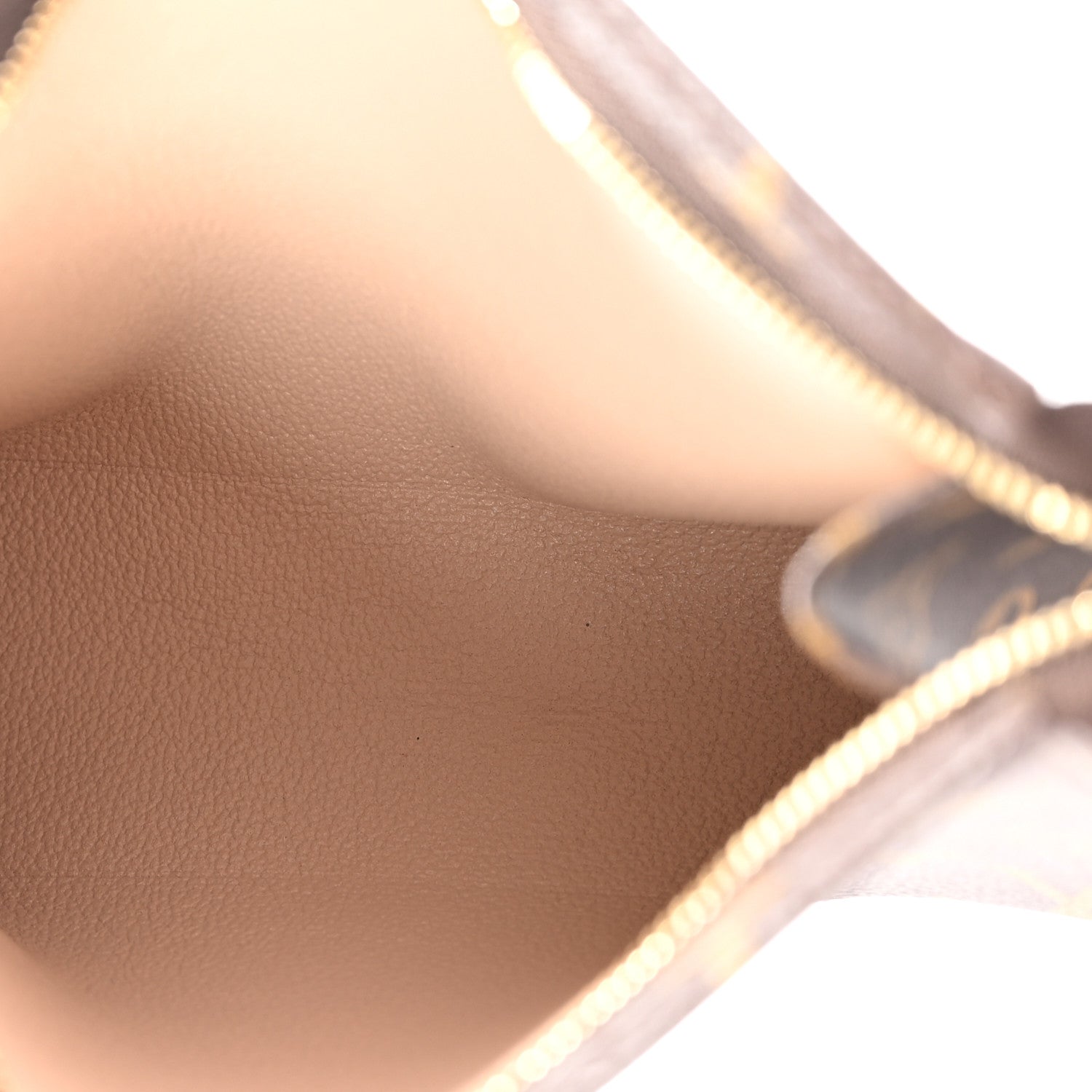 Louis Vuitton Monogram Toiletry Pouch 19 5 of 9
