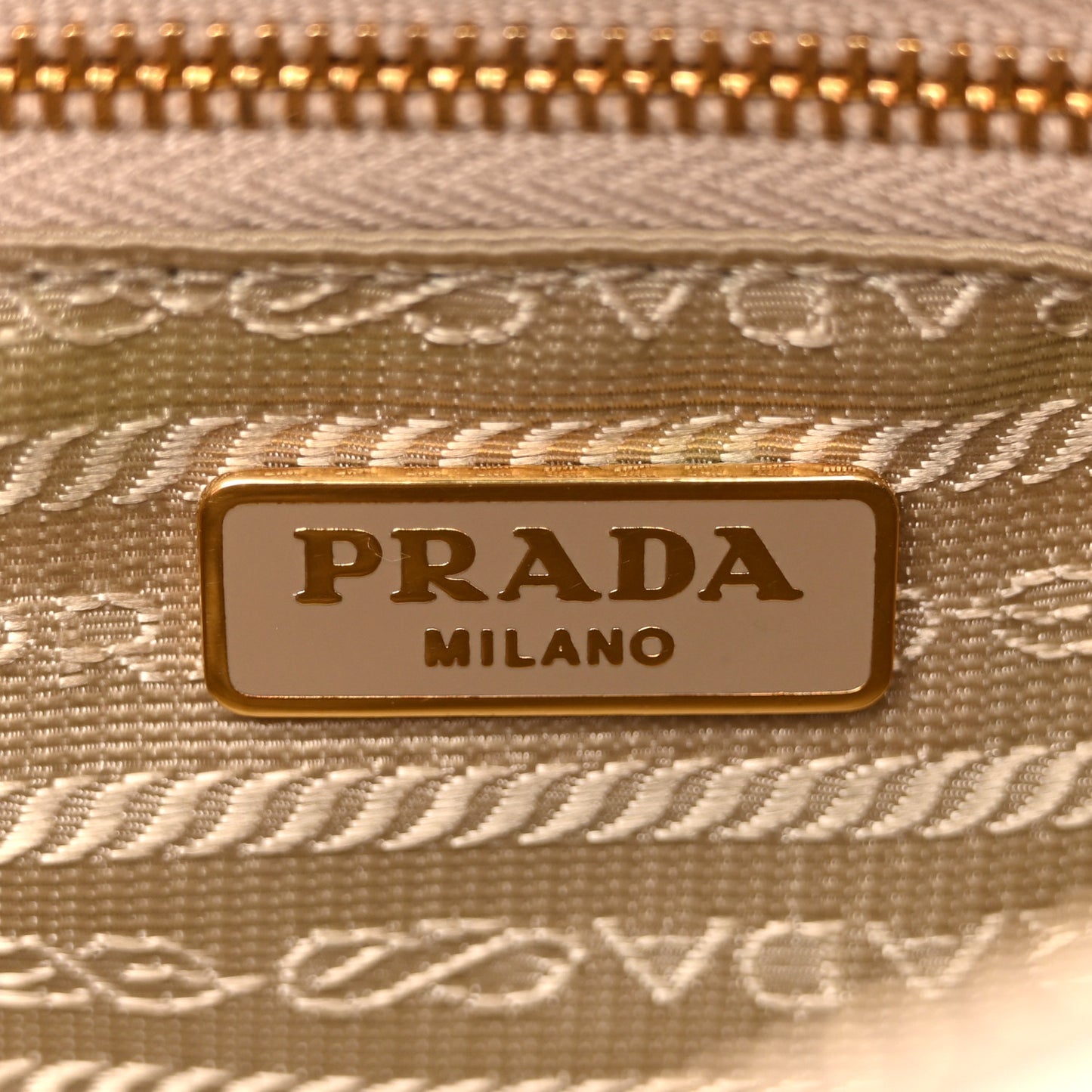 Tessuto Nylon Saffiano Crossbody Bag Pomice