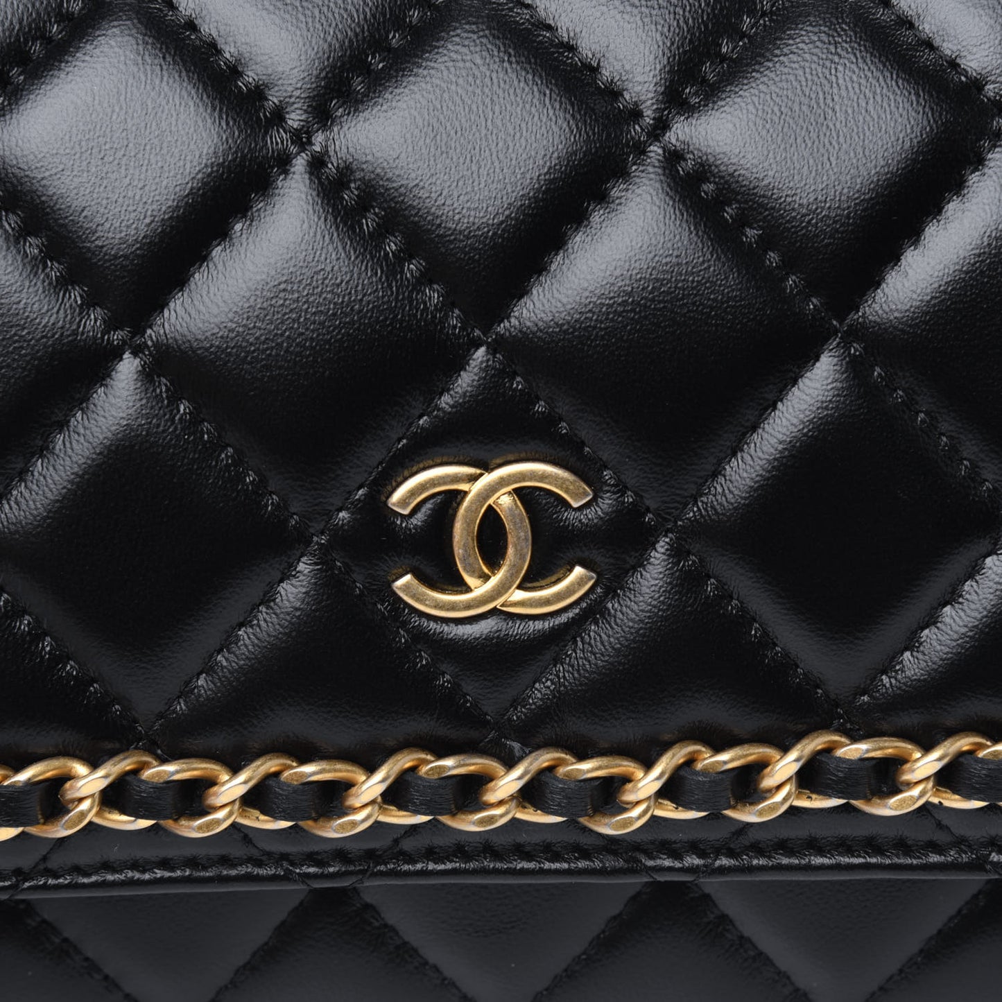 Lambskin Quilted Chain Around Wallet On Chain WOC Black