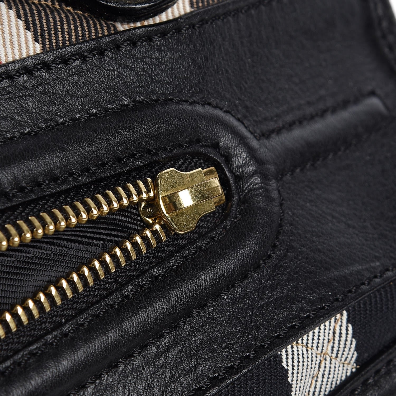 Burberry House Check Quilted Large Manor Tote Black 8 of 8