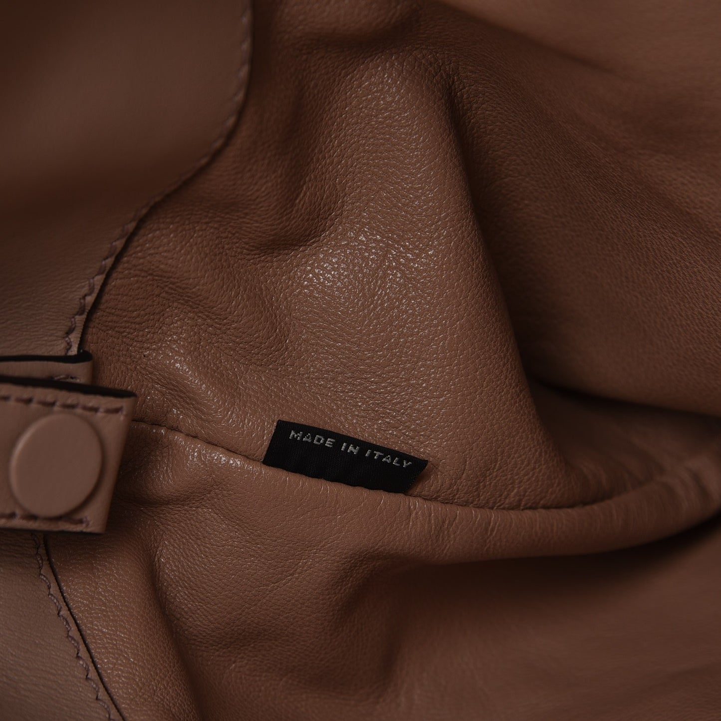 Soft Calf Cloud Hobo Cammeo