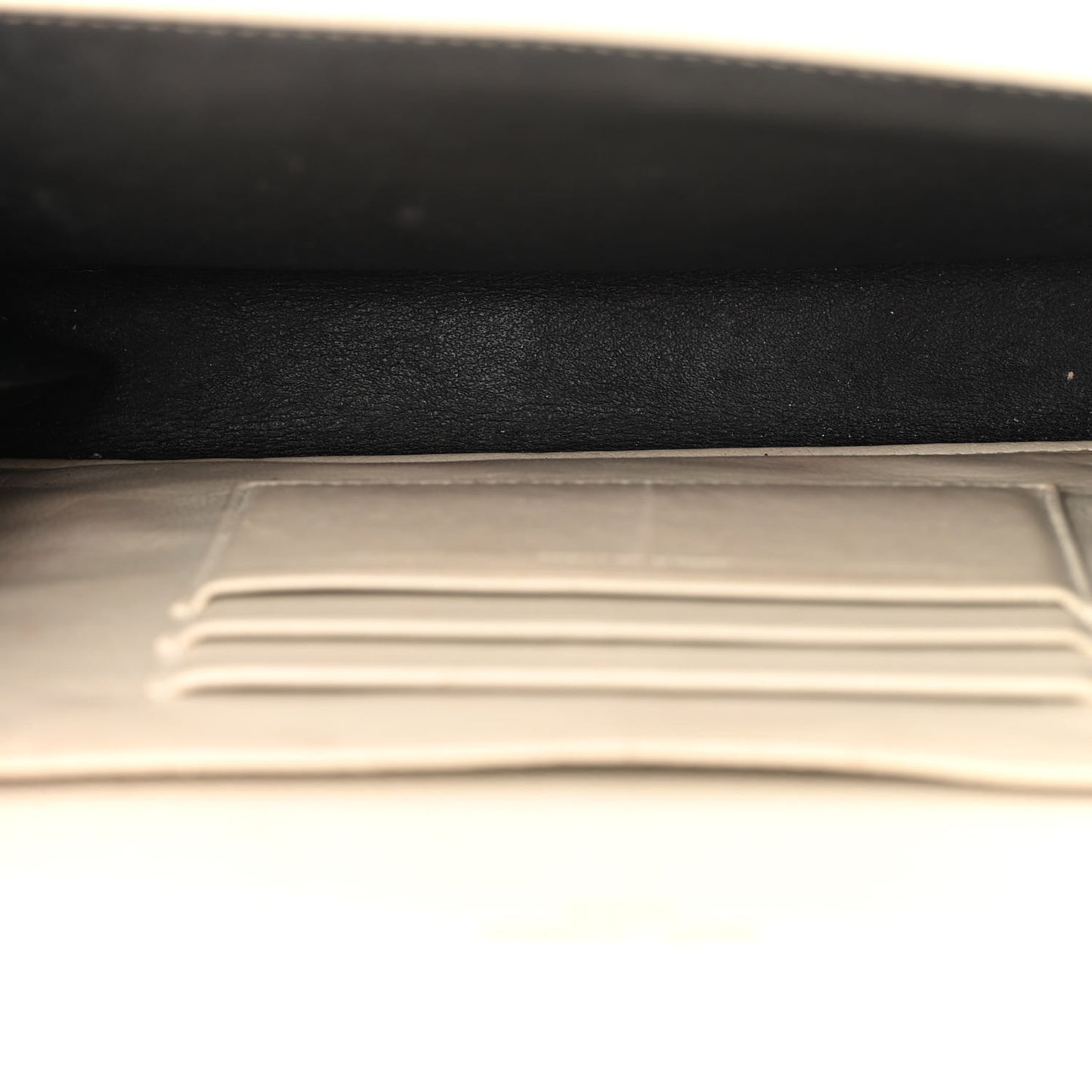 Grain De Poudre Monogram Cassandra Chain Wallet Crema Soft