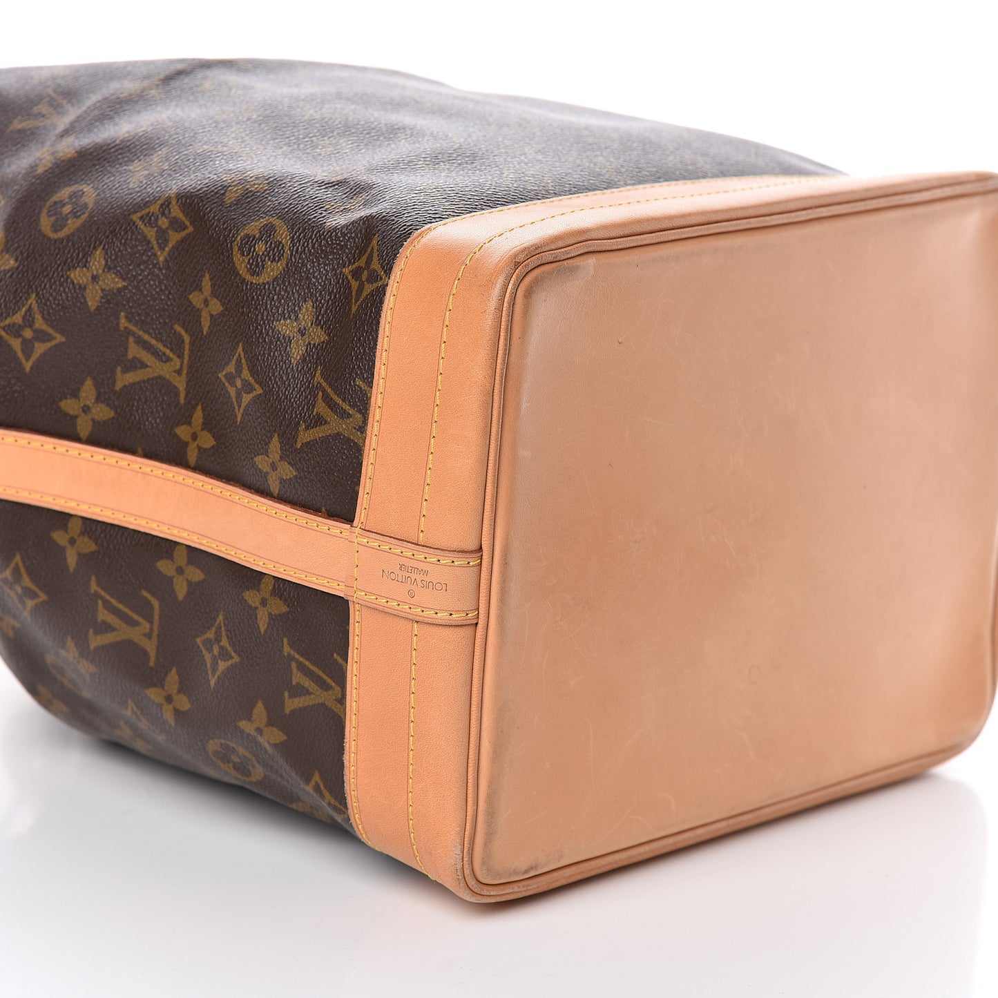 Monogram Noe