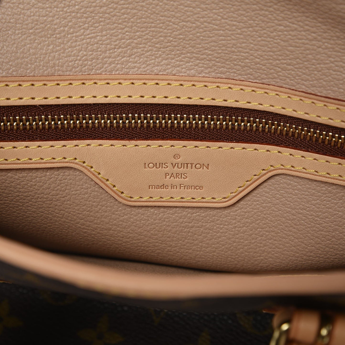 Monogram Petit Bucket 23