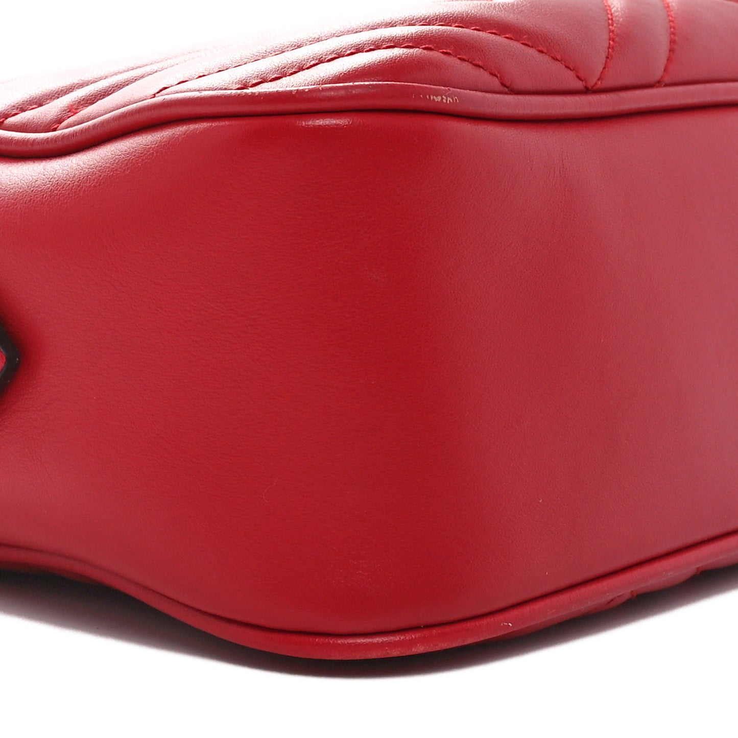 Calfskin Matelasse Small GG Marmont Chain Shoulder Bag Hibiscus Red