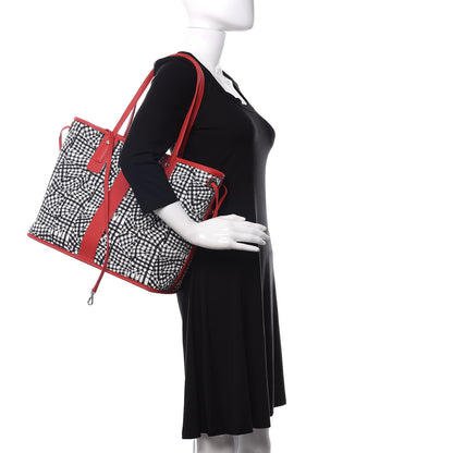 MCM Visetos Medium Liz Reversible Shopper Tote Black Red 2 of 19
