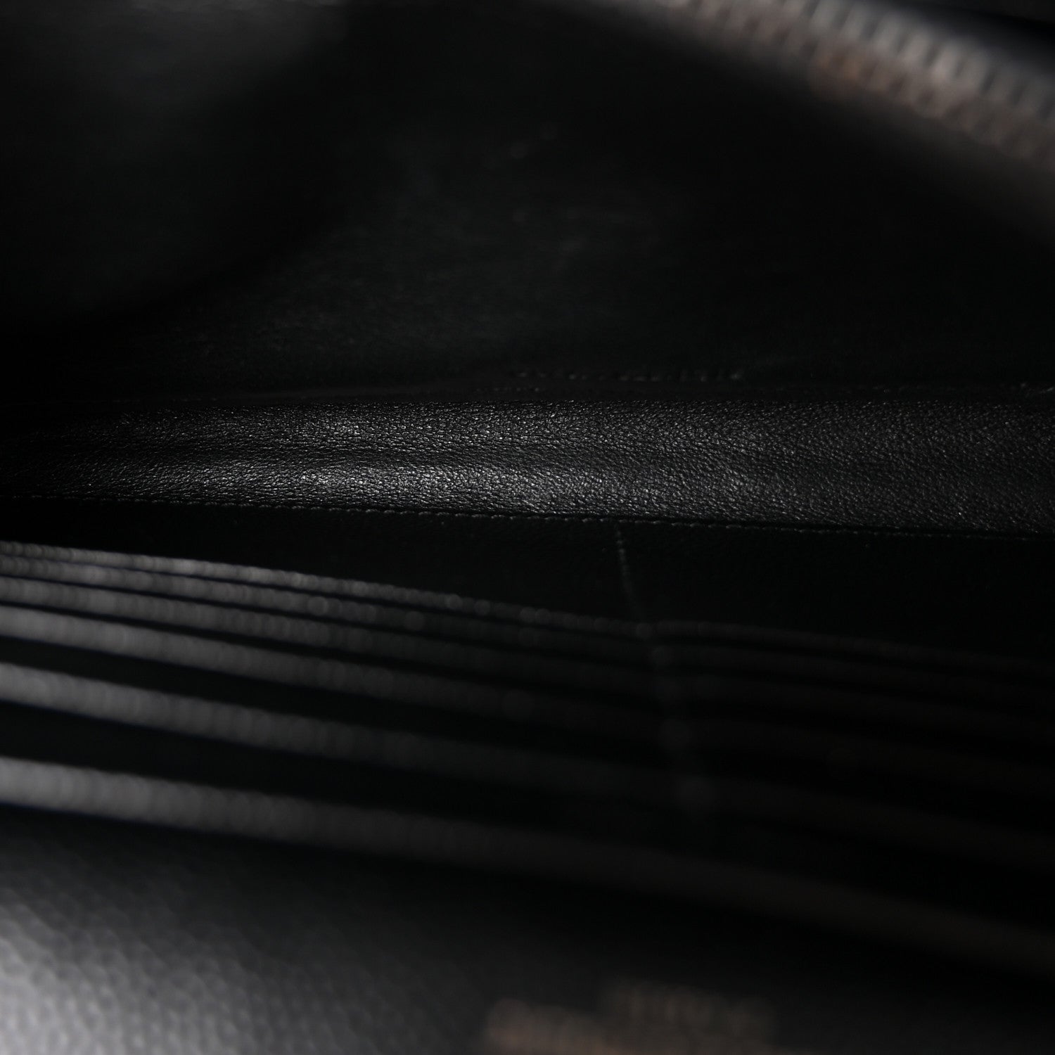Saint Laurent Grain De Poudre Matelasse Chevron Monogram Monochrome Envelope Chain Wallet Black 5 of 10