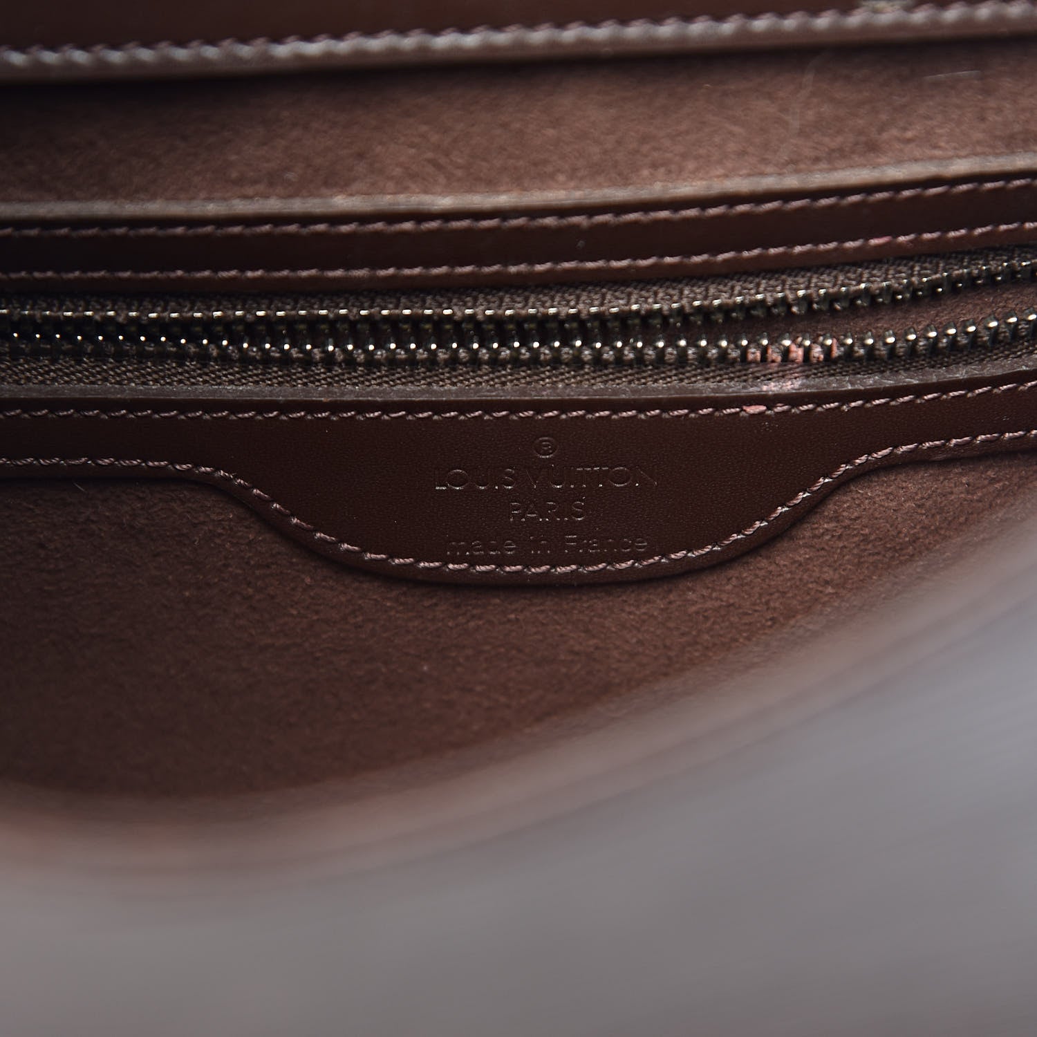 Louis Vuitton Epi Versau Moka 6 of 11