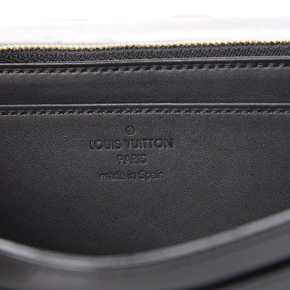 Louis Vuitton Patent Louise Clutch Black 6 of 11