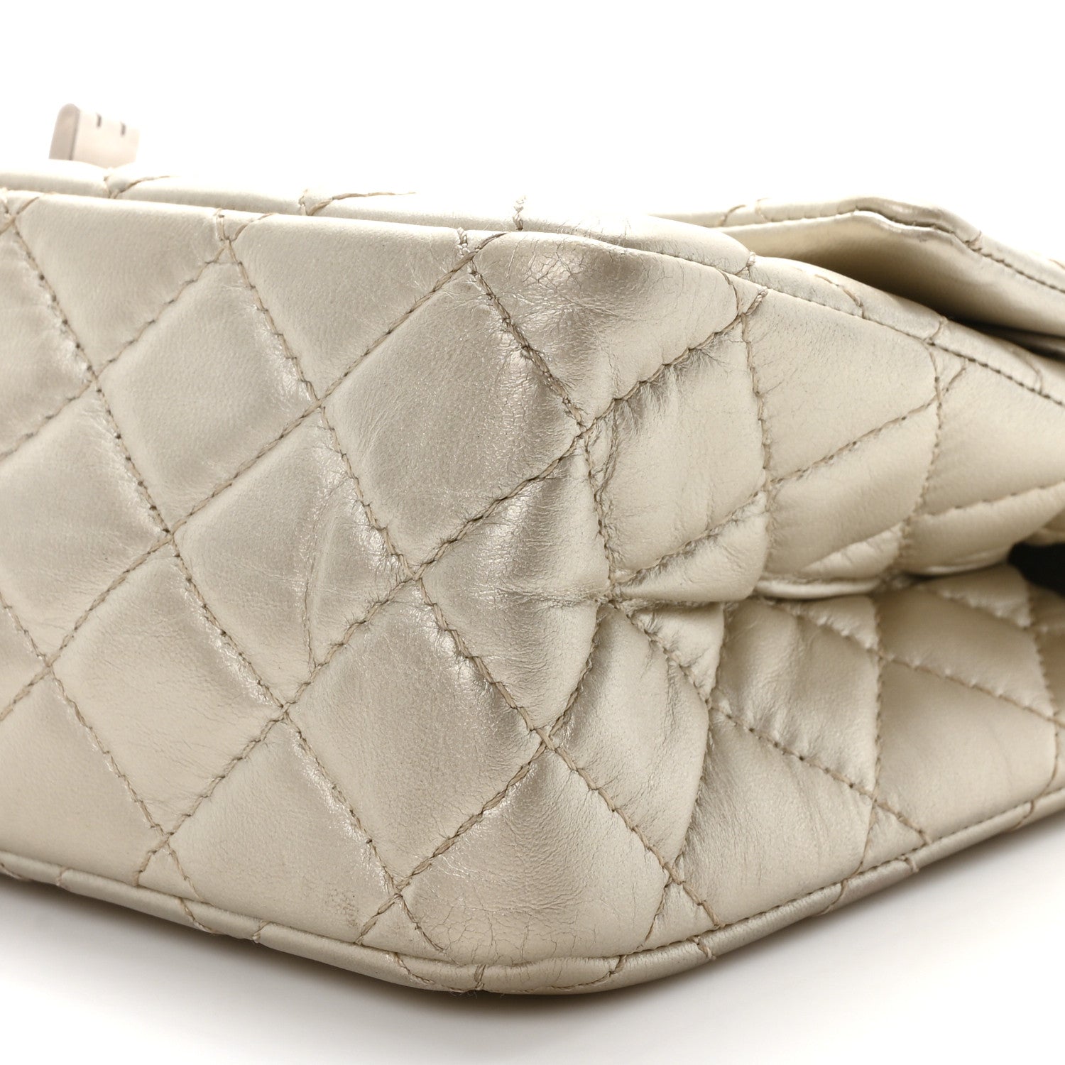 Chanel Metallic Lambskin Quilted 2.55 Reissue 226 Flap Silver 9 of 10