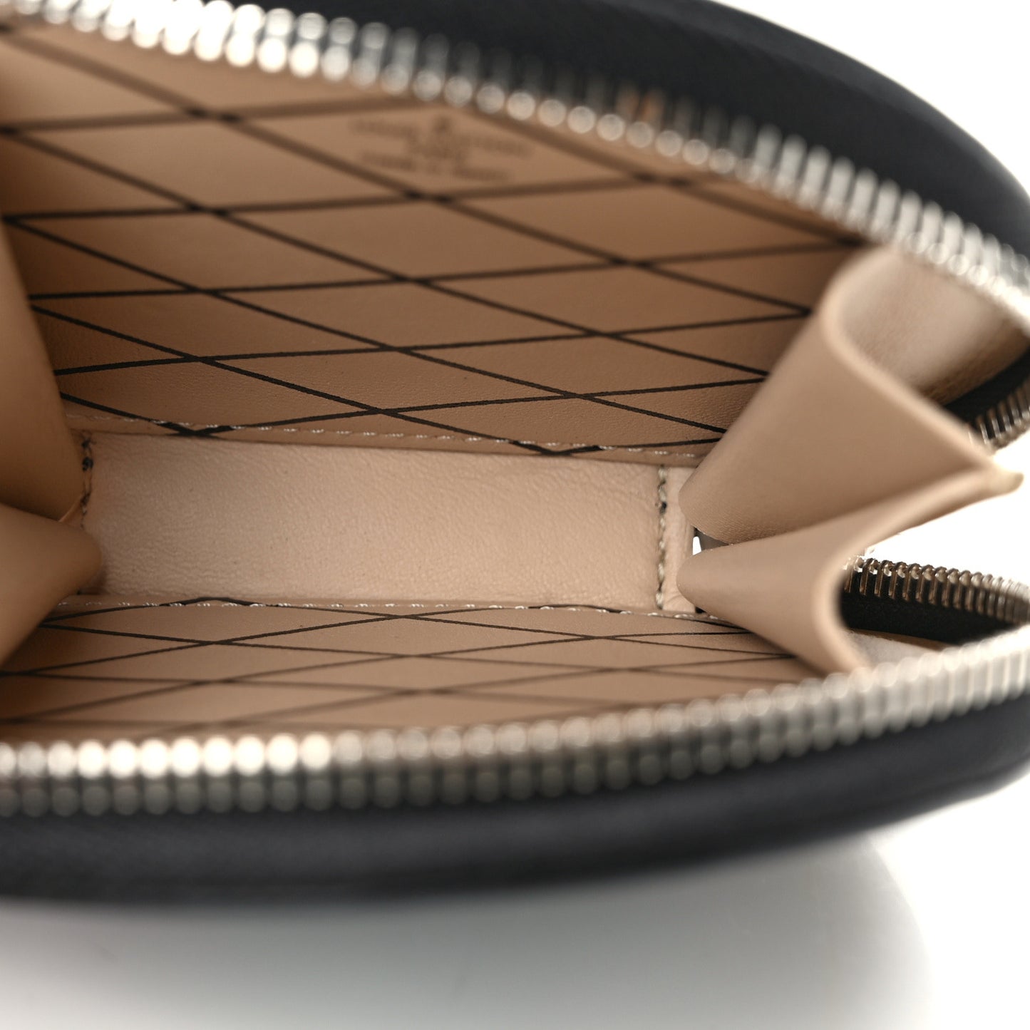 Calfskin Splash Micro Boite Chapeau Black