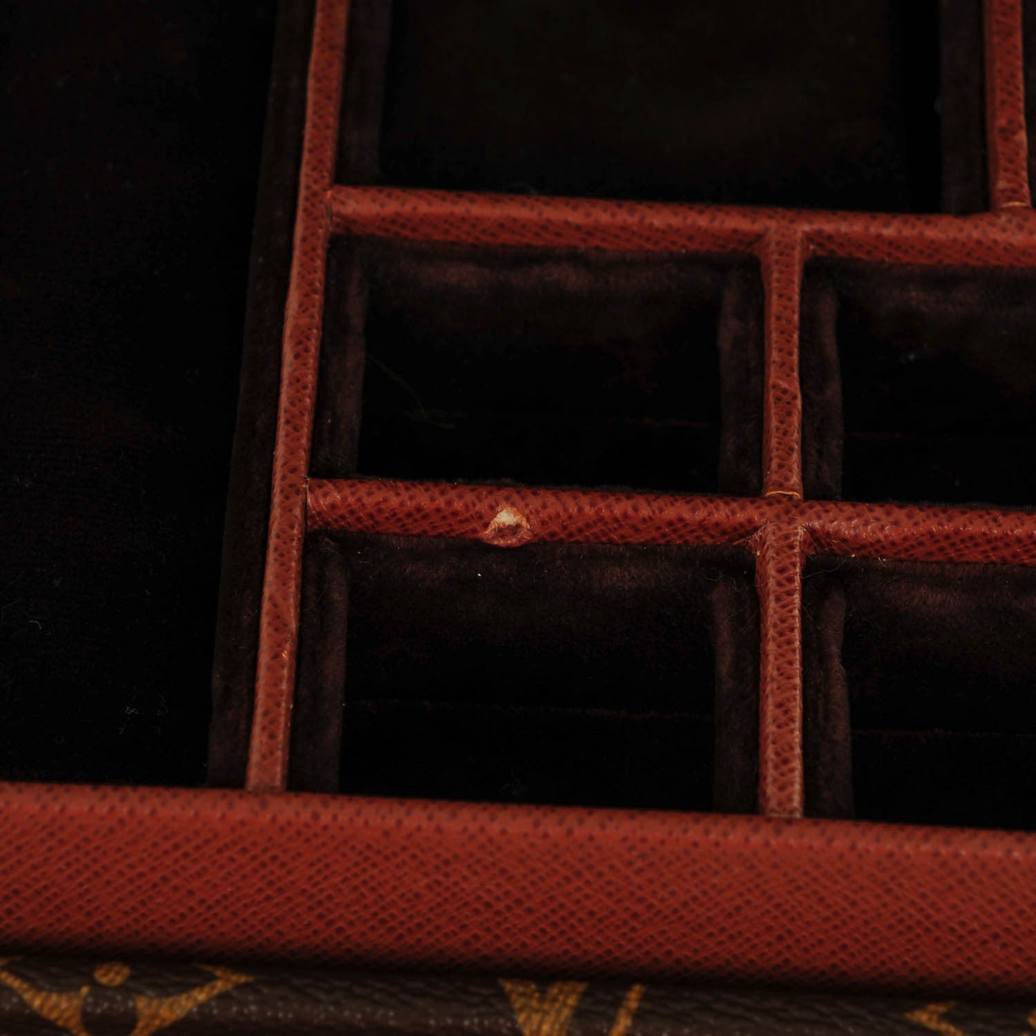 Louis Vuitton Monogram Jewellery Case Hard trunk 10 of 12