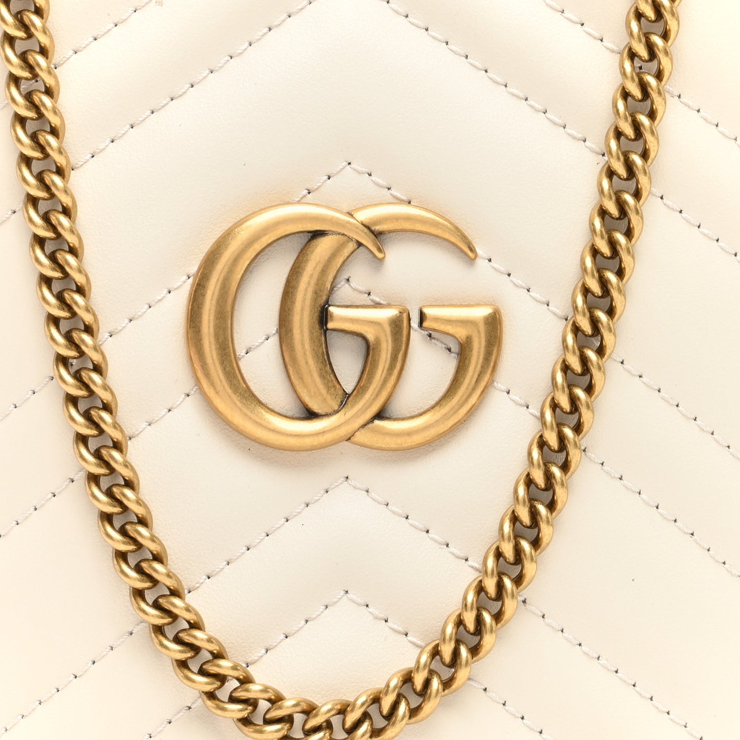 Calfskin Matelasse Mini GG Marmont 2.0 Bucket Bag White