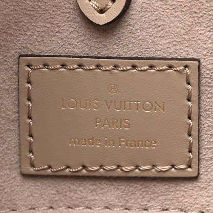 Louis Vuitton Empreinte Monogram Giant Onthego MM Tourterelle Creme 6 of 14