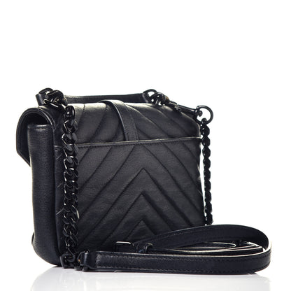 Saint Laurent Sheepskin Matelasse Chevron Monogram College Chain Wallet Black 3 of 10