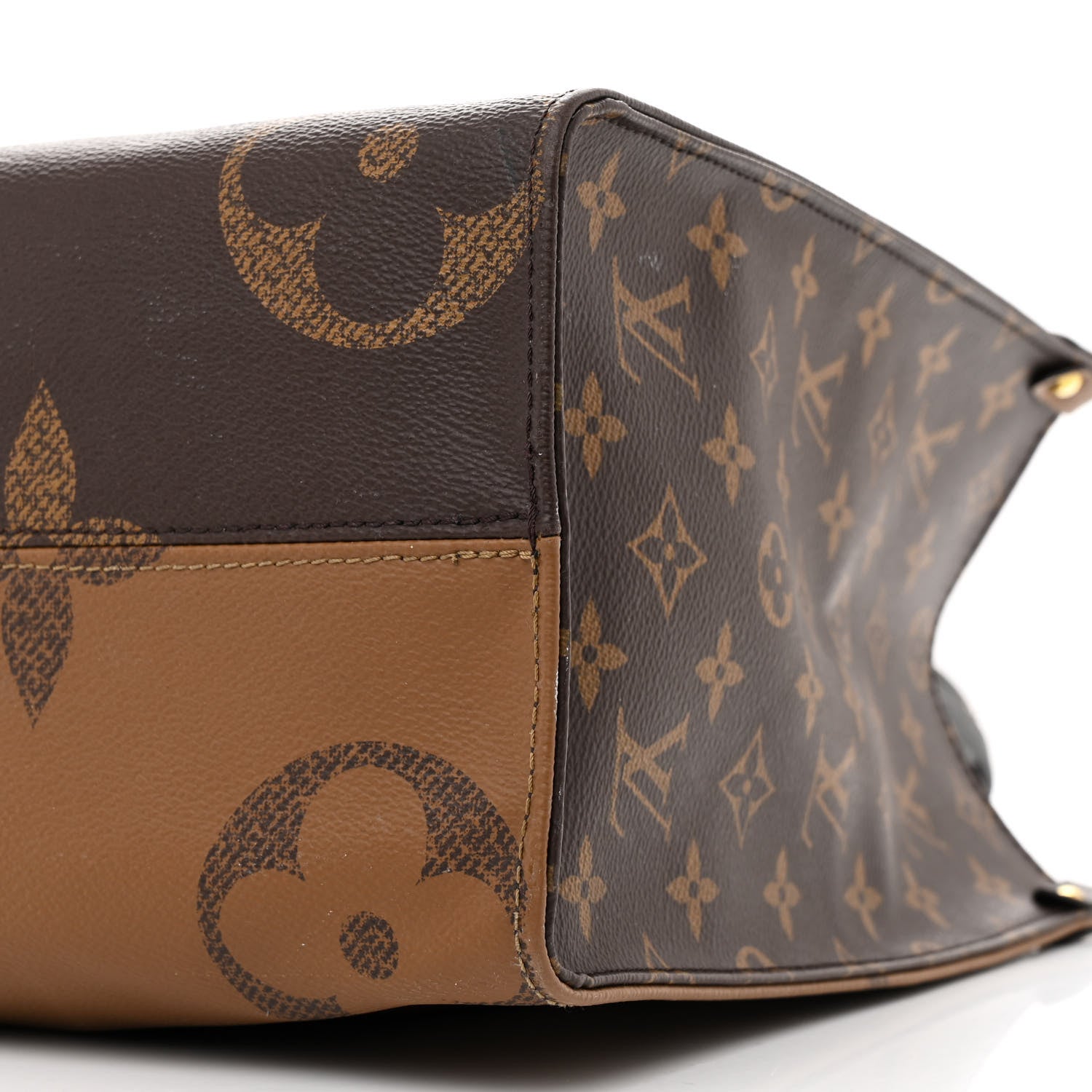 Louis Vuitton Reverse Monogram Giant Onthego MM 9 of 12
