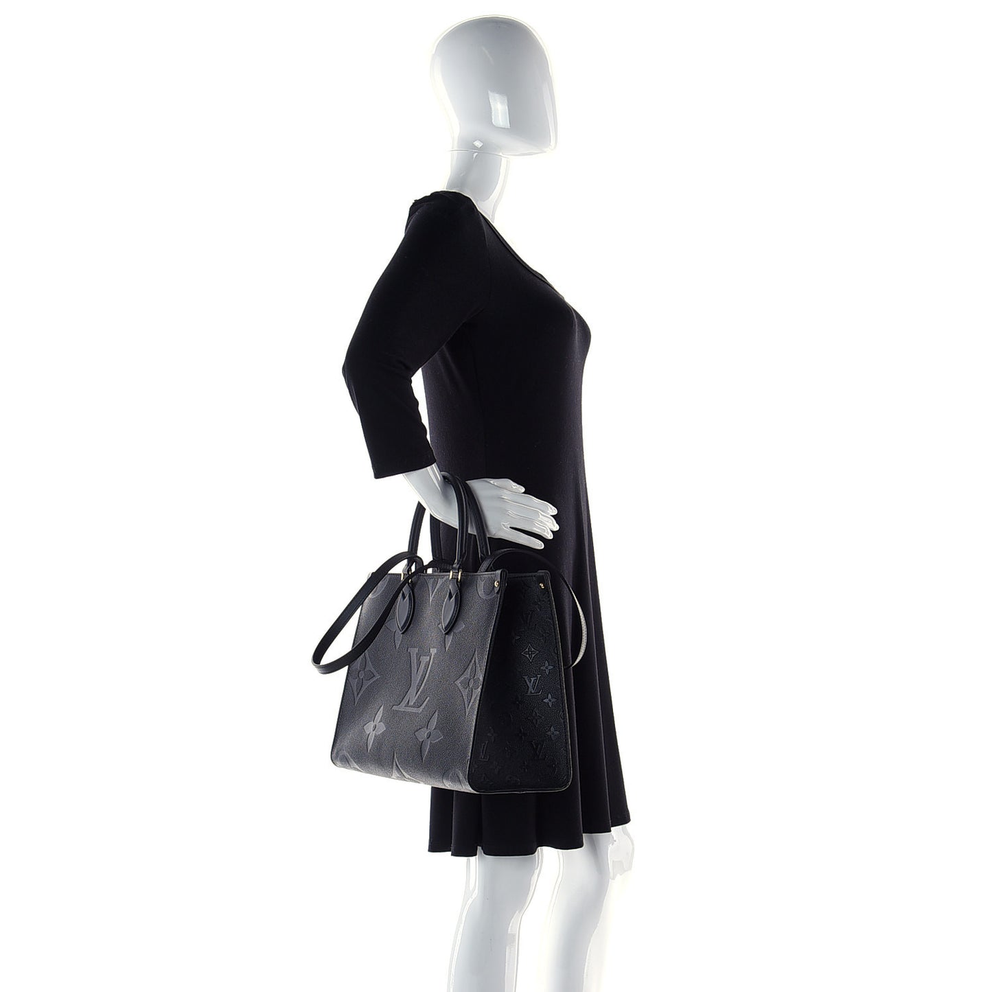 Empreinte Monogram Giant Onthego MM Black
