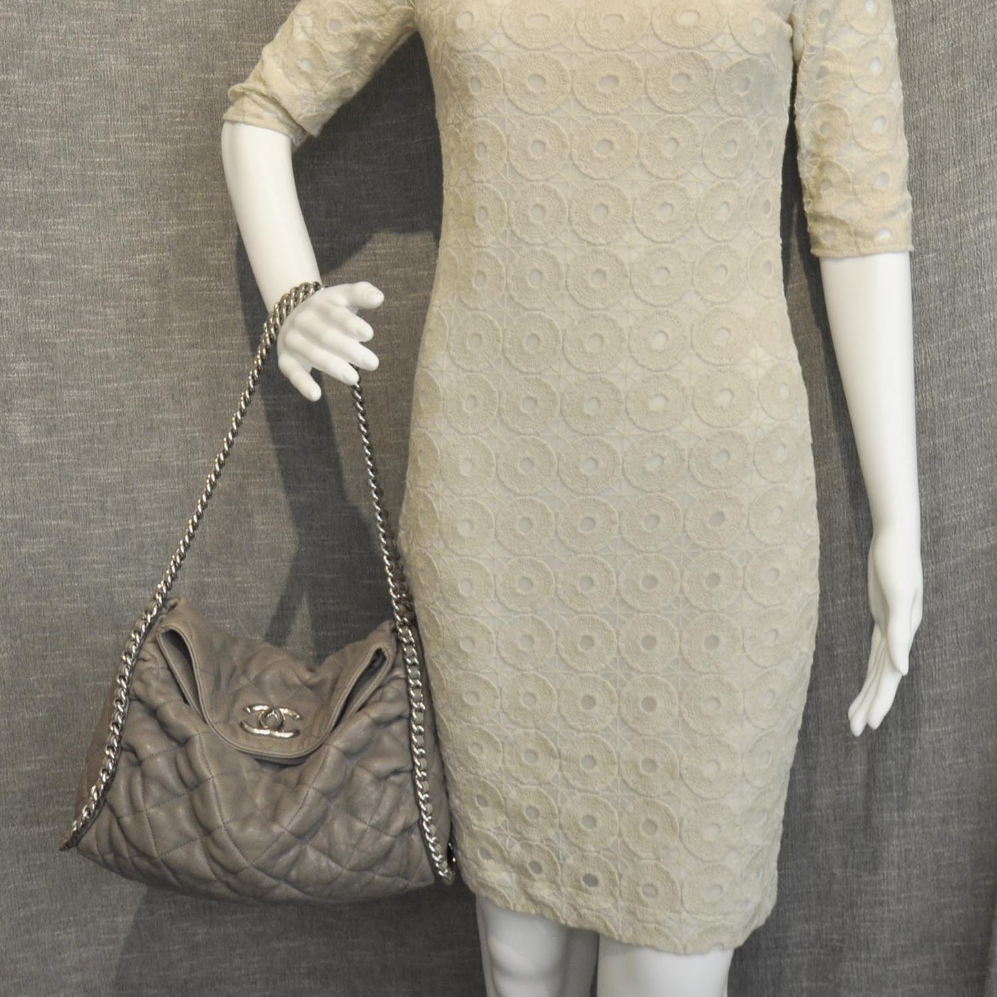 Washed Lambskin Chain Around Hobo Taupe