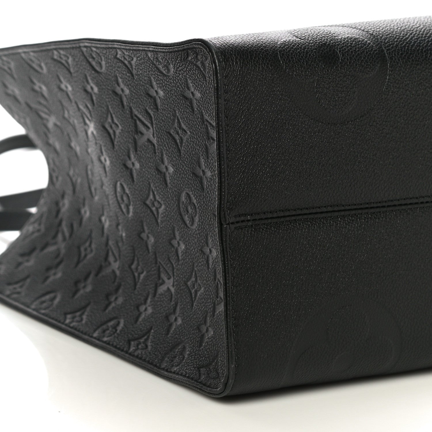 Louis Vuitton Empreinte Monogram Giant Onthego GM Black 8 of 10