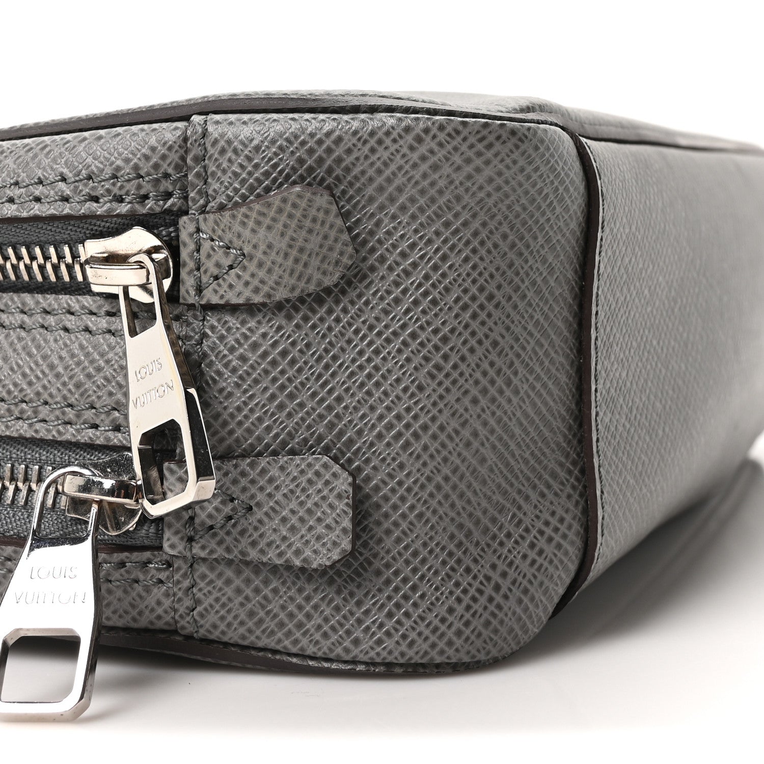 Louis Vuitton Taiga Neo Pavel Glacier 8 of 9