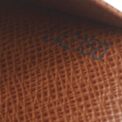 Louis Vuitton Monogram Passport Cover 7 of 8
