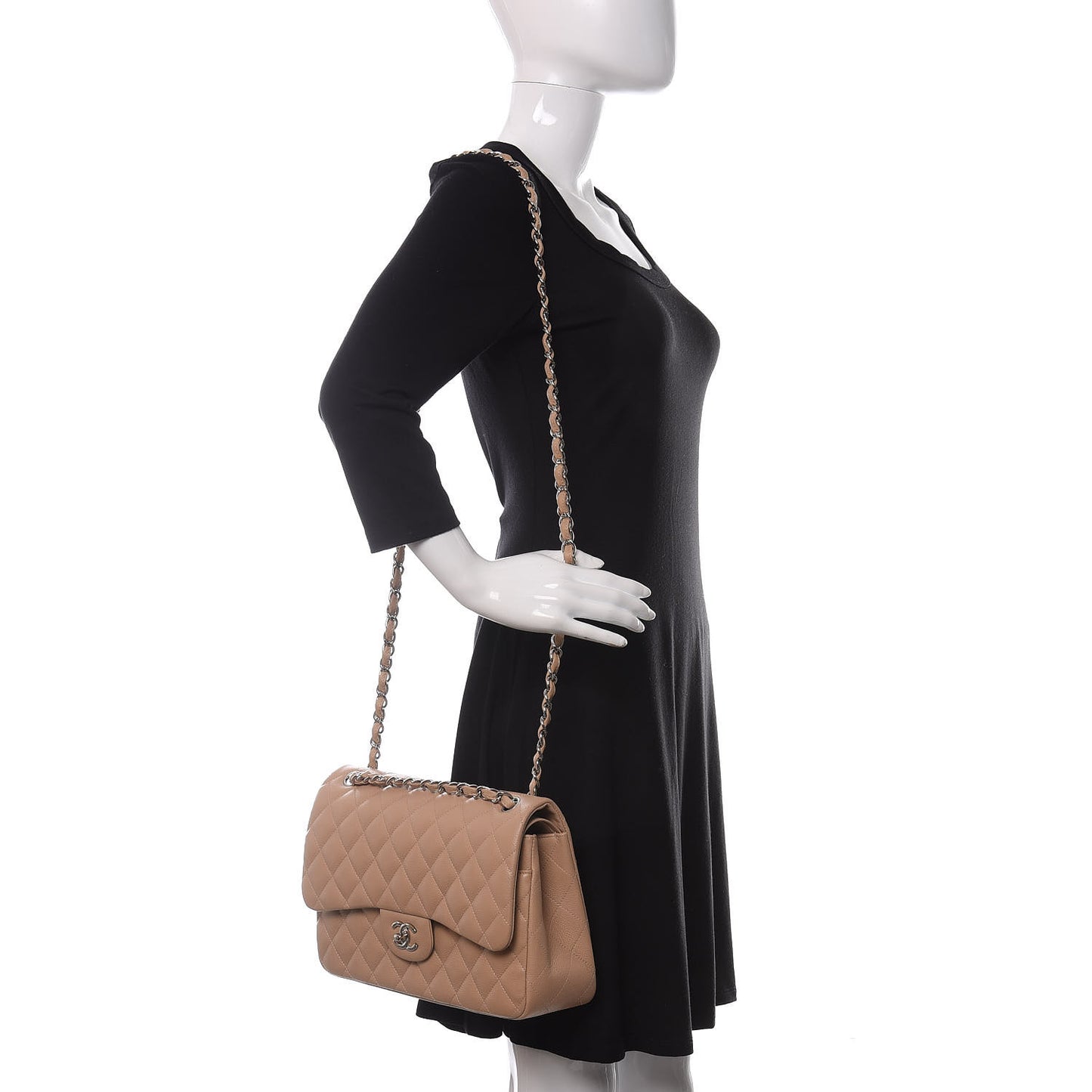 Caviar Quilted Jumbo Double Flap Beige Clair