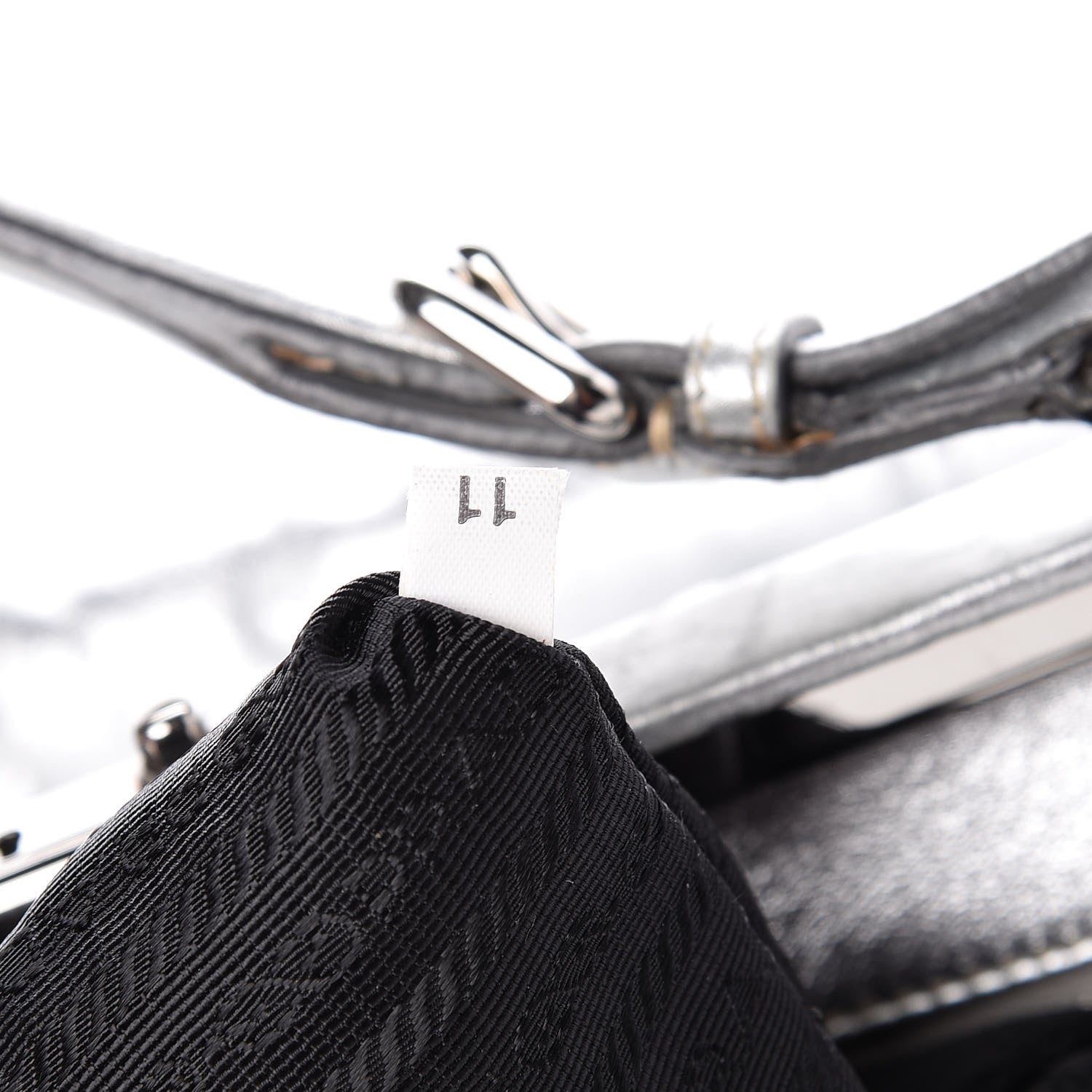 Prada Nappa Dressy Gaufre Frame Tote Argento 7 of 17