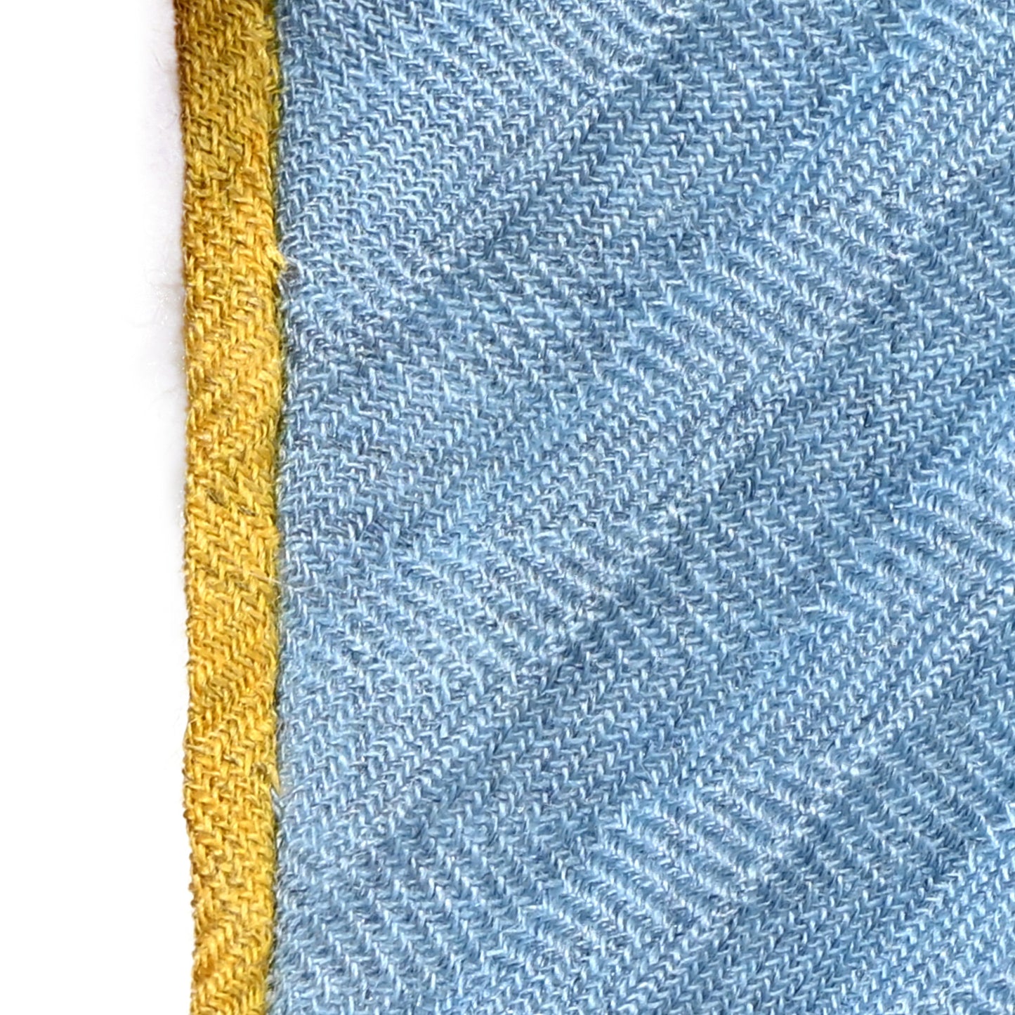 Silk Plisse Foulard Brides de Gala Scarf 140 Bleu Denim Bleu Indigo