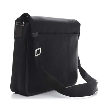 Louis Vuitton Damier Geant Messenger Bag Black 3 of 15