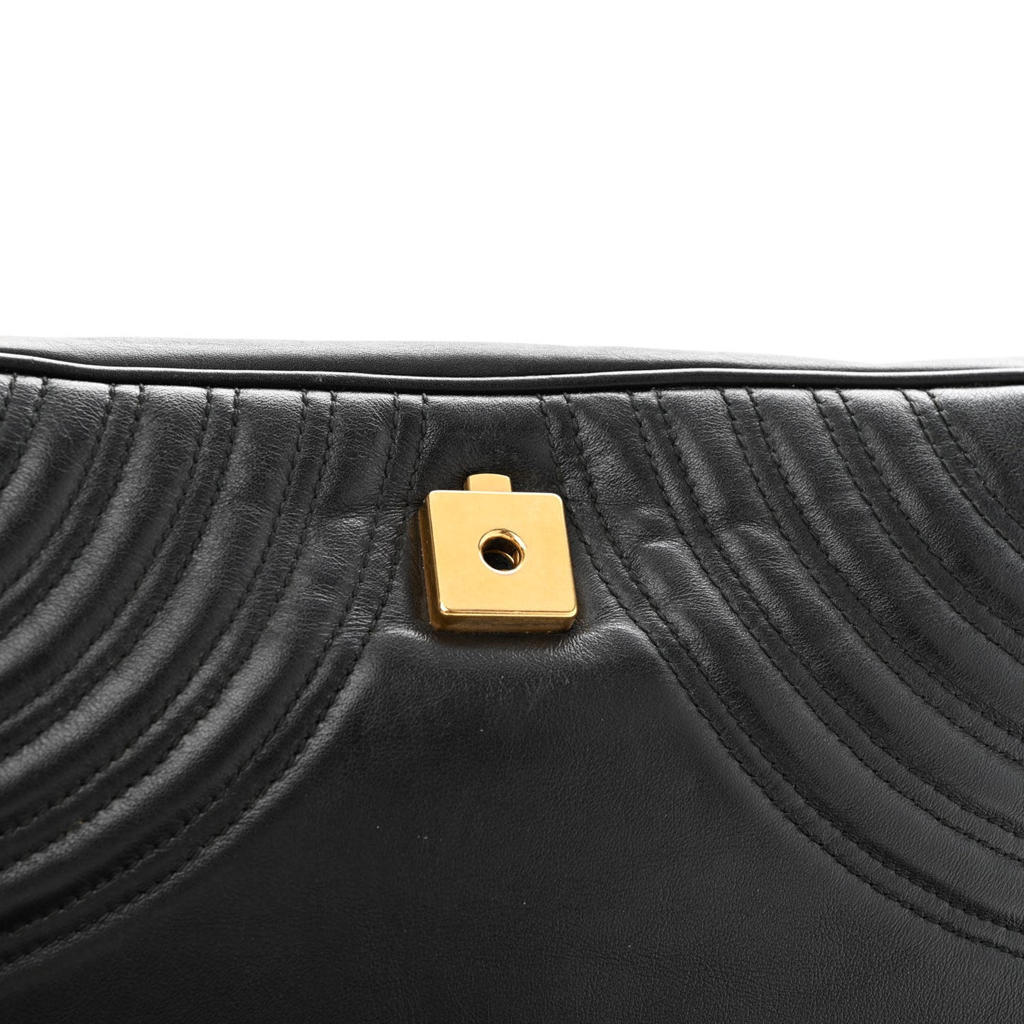 Calfskin Matelasse Medium GG Marmont Shoulder Bag Black