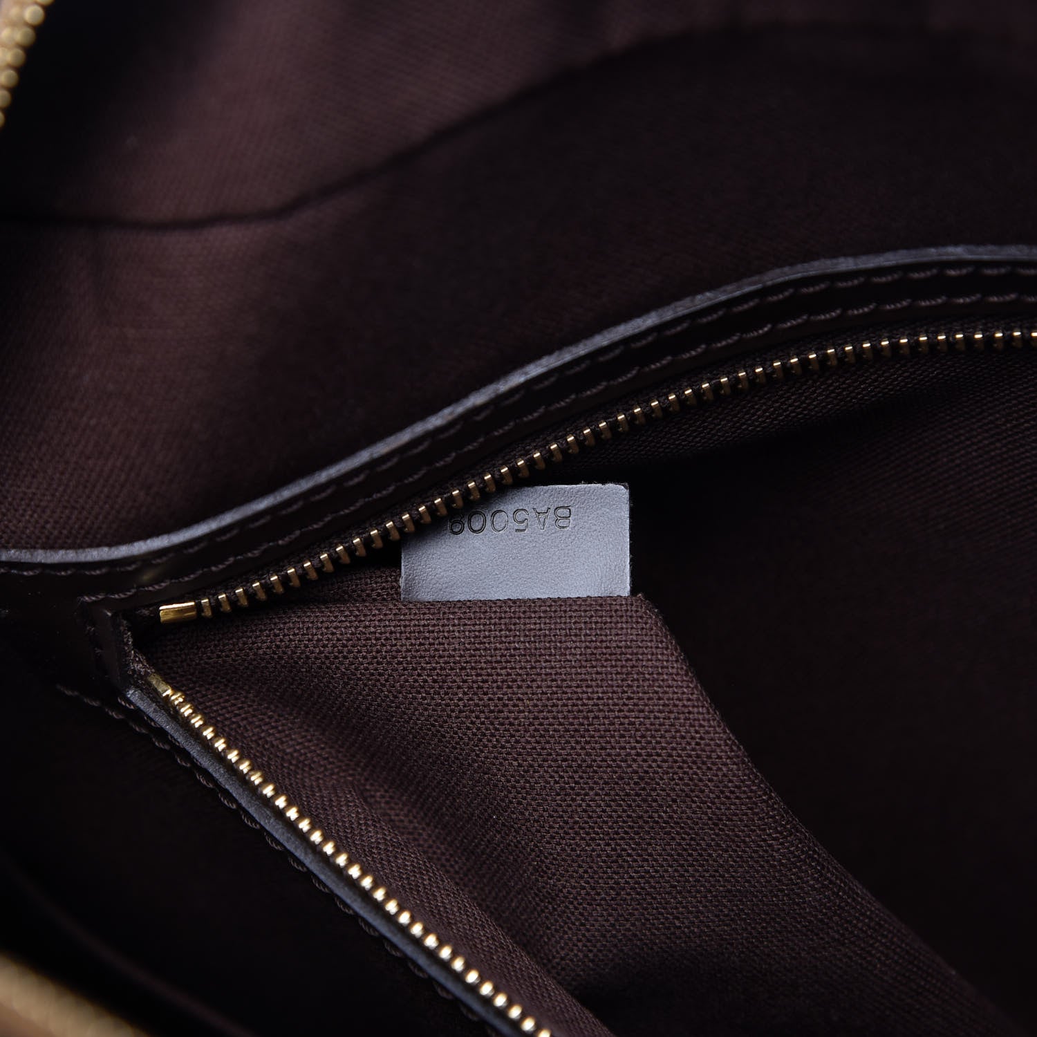 Louis Vuitton Damier Ebene Porte Documents Voyage GM 8 of 10
