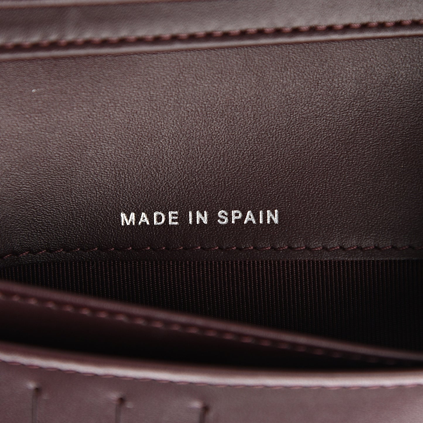 Caviar Quilted Zipped Pocket Wallet Burgundy