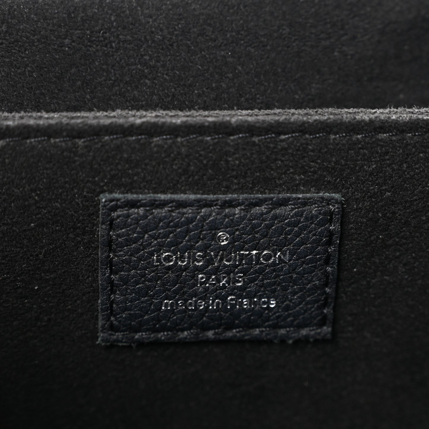 Soft Calfskin My Lockme Studs Black