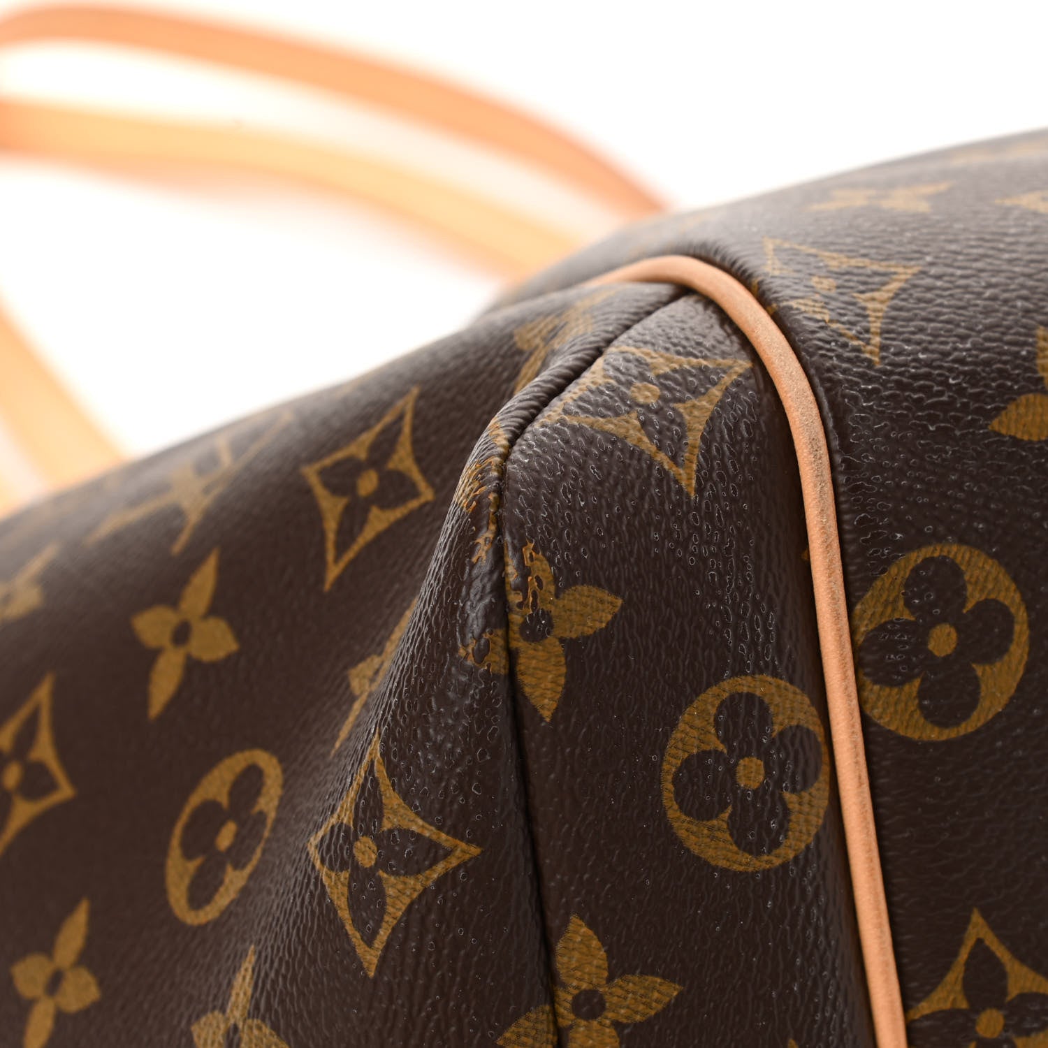 Louis Vuitton Monogram Totally MM 18 of 37