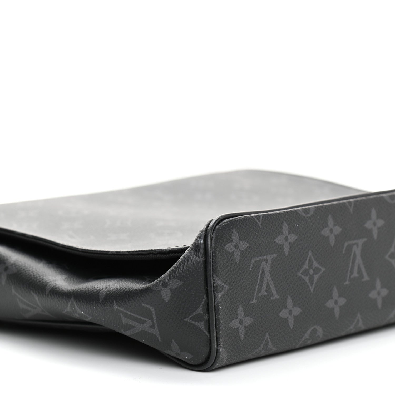 Louis Vuitton Monogram Eclipse District MM 8 of 10