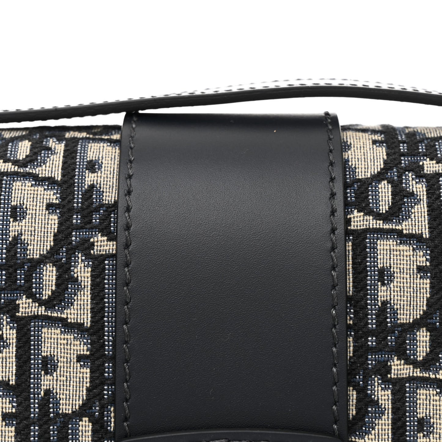 Oblique 30 Montaigne Flap Bag Blue