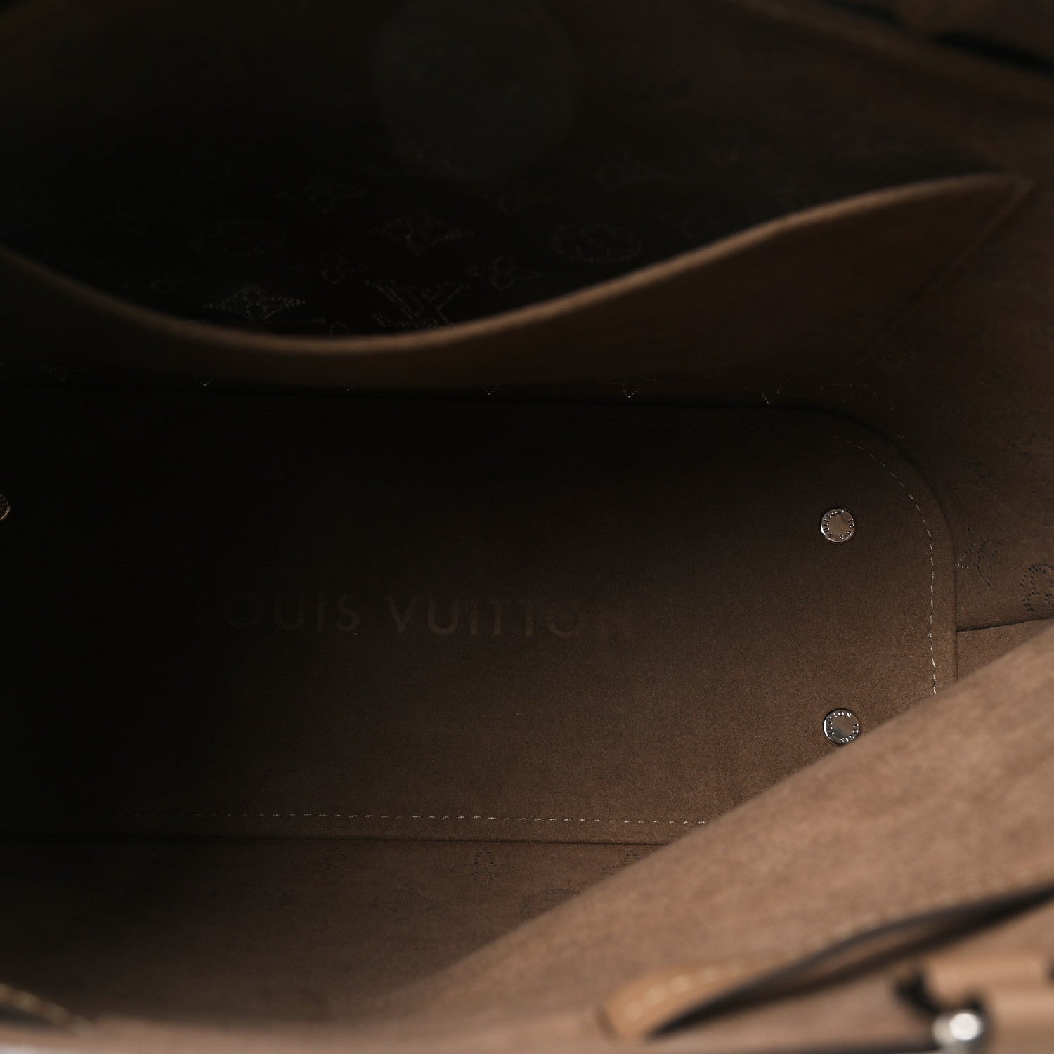 Louis Vuitton Mahina Girolata Galet 5 of 9