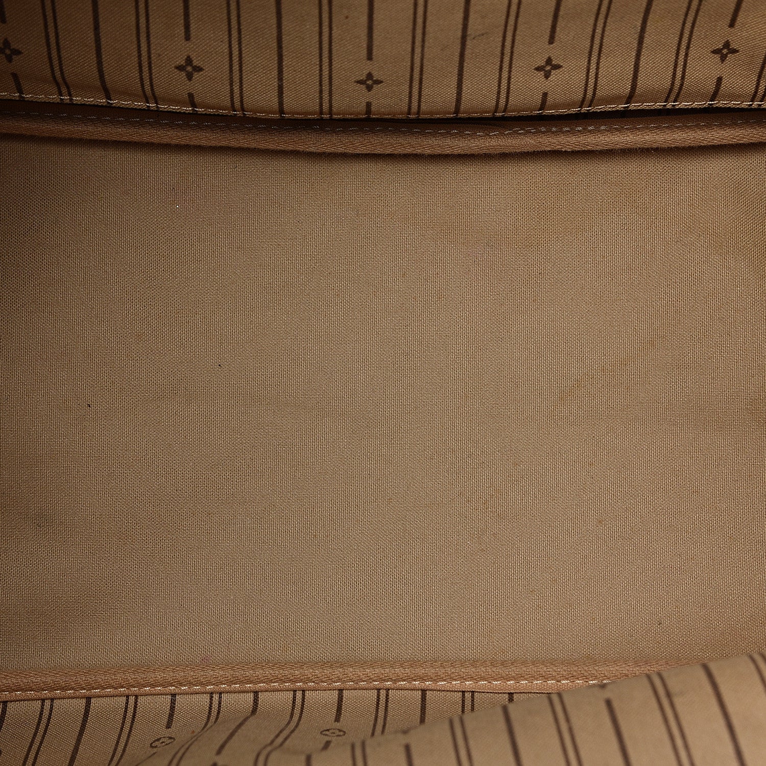 Louis Vuitton Monogram Neverfull GM 18 of 19