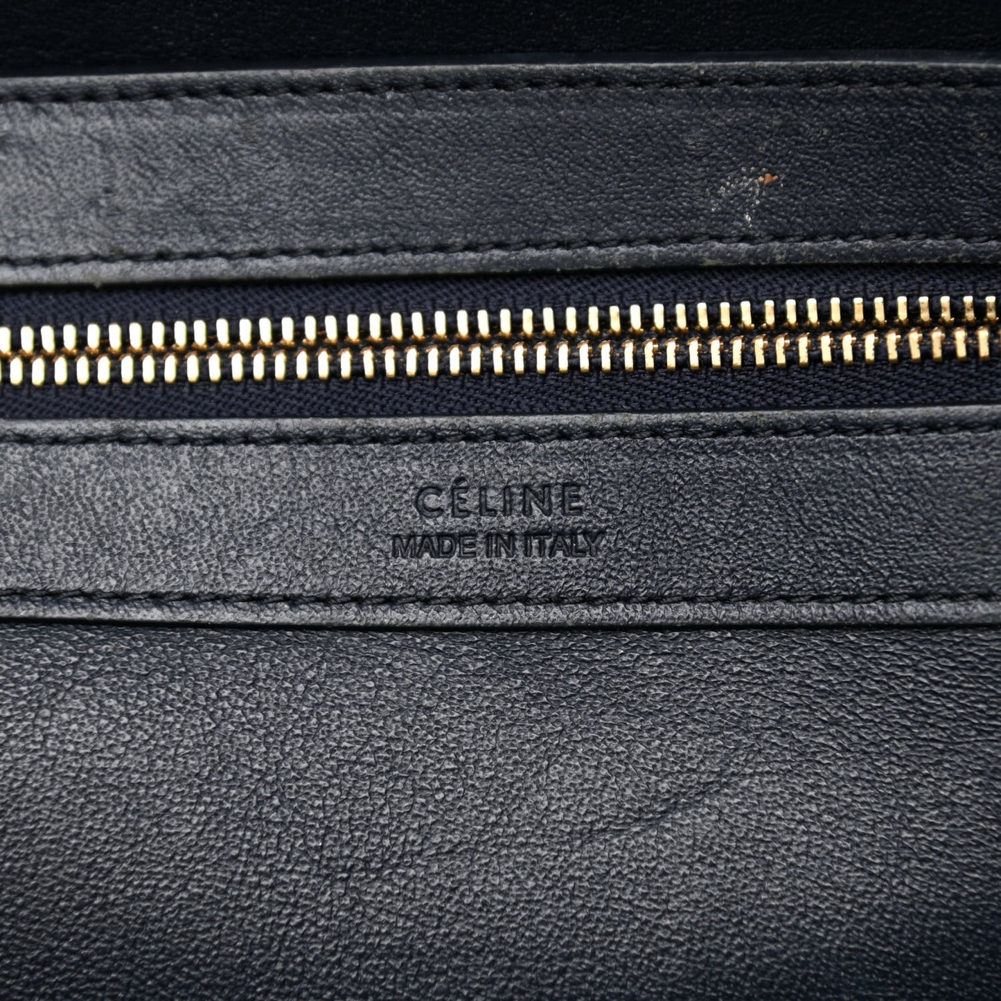 Crocodile Embossed Nubuck Small Belt Cabas Phantom Navy Blue