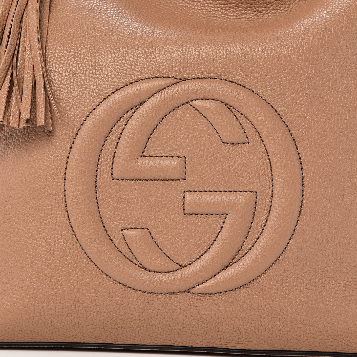 Pebbled Calfskin Large Soho Hobo Camelia