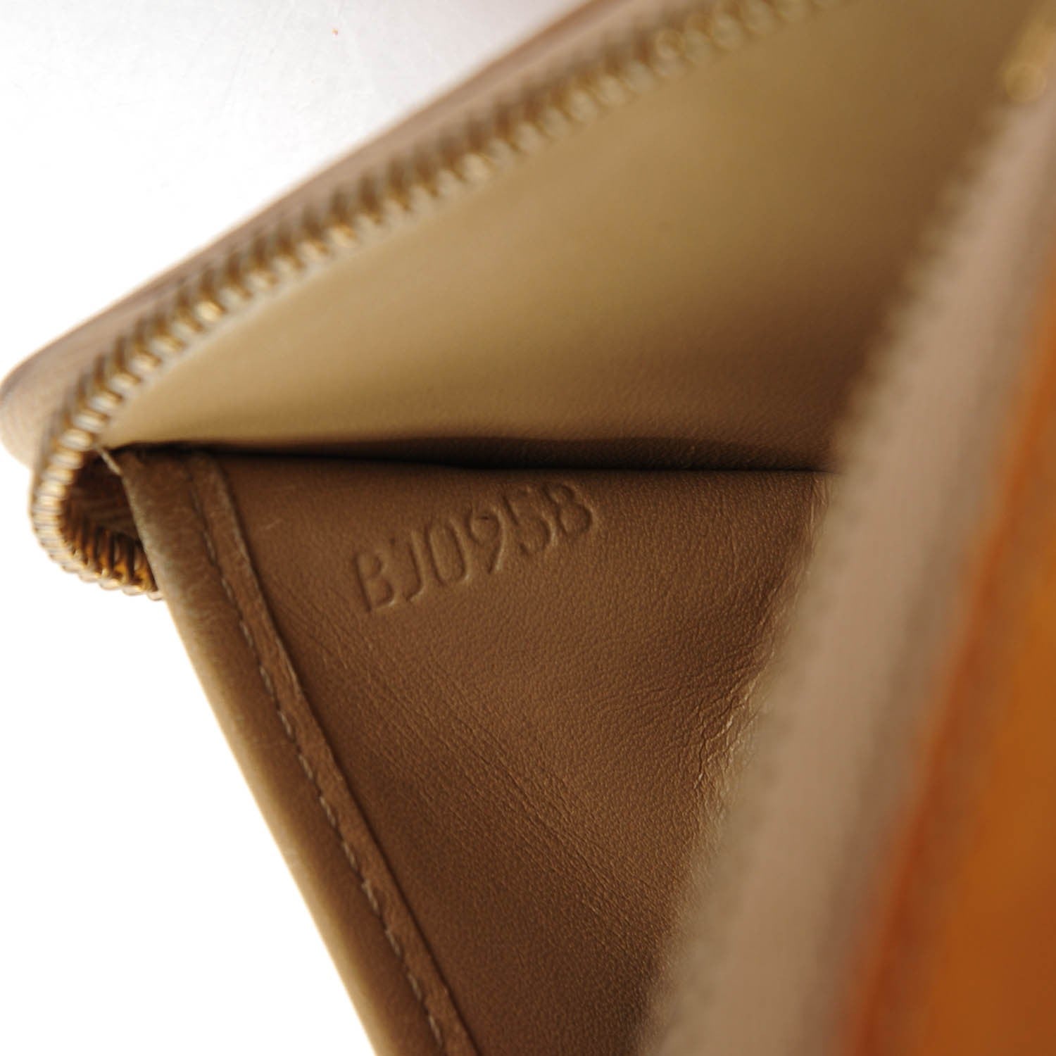 Louis Vuitton Vernis Broome Zip Wallet Beige 7 of 7